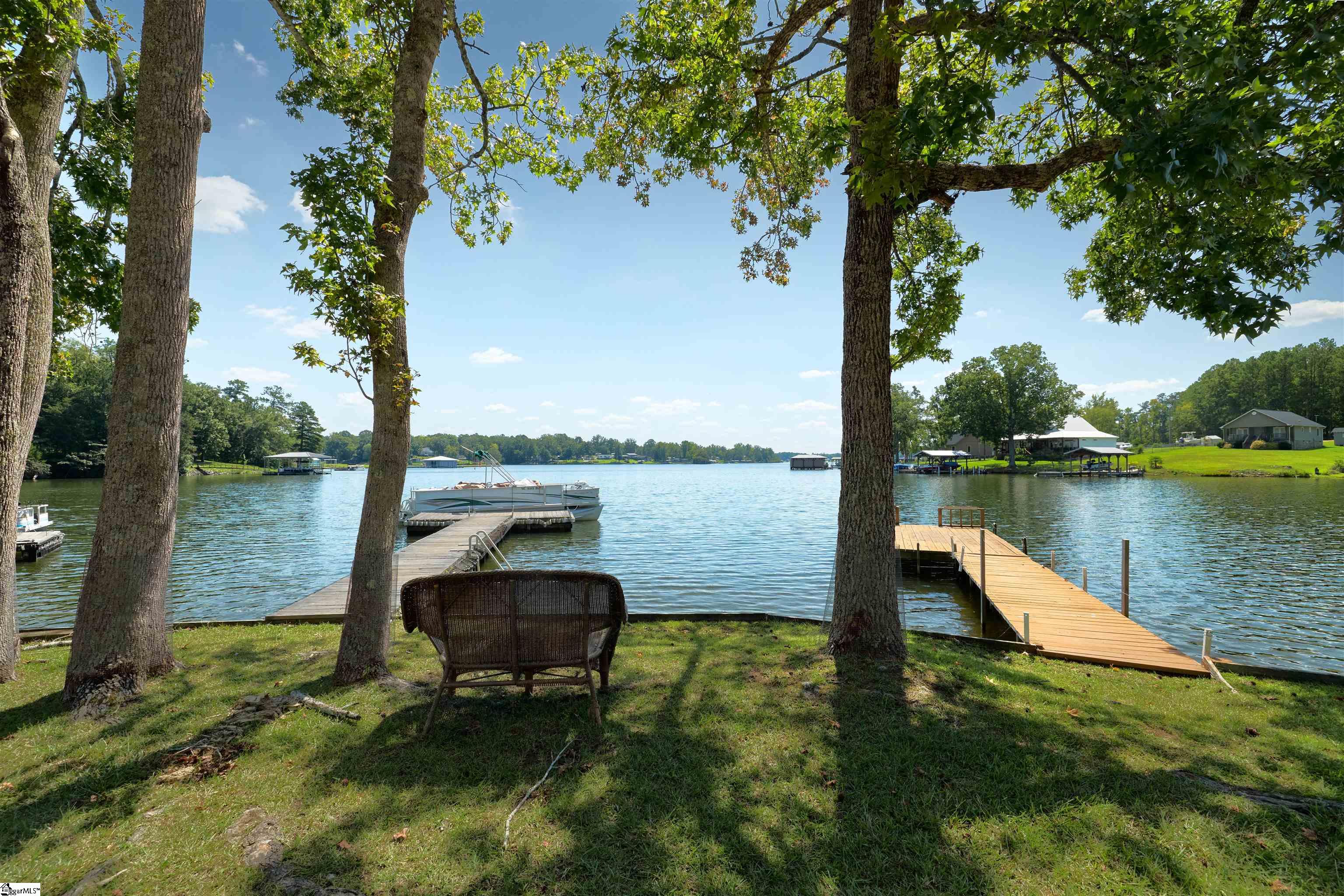 729 Point Lookout Road Property Photo 6