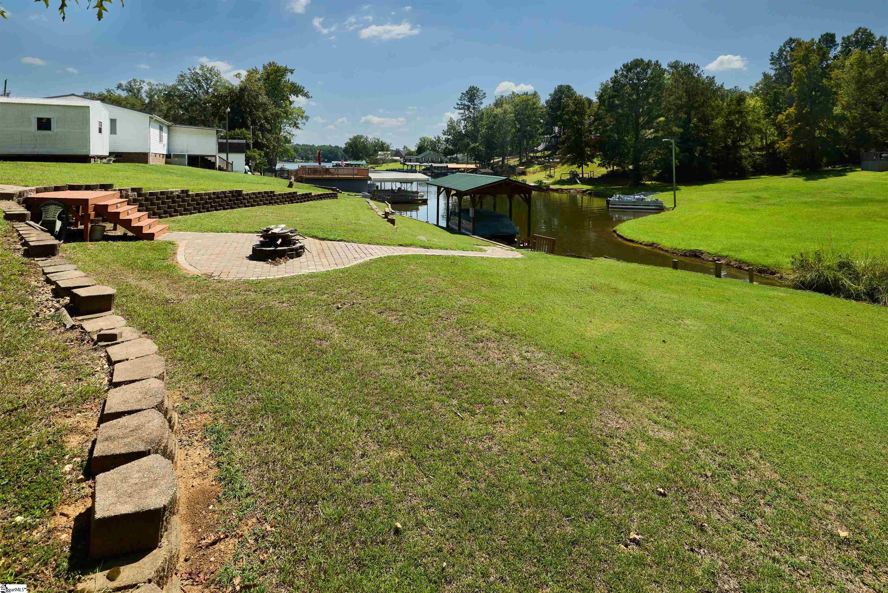 729 Point Lookout Road Property Photo 8