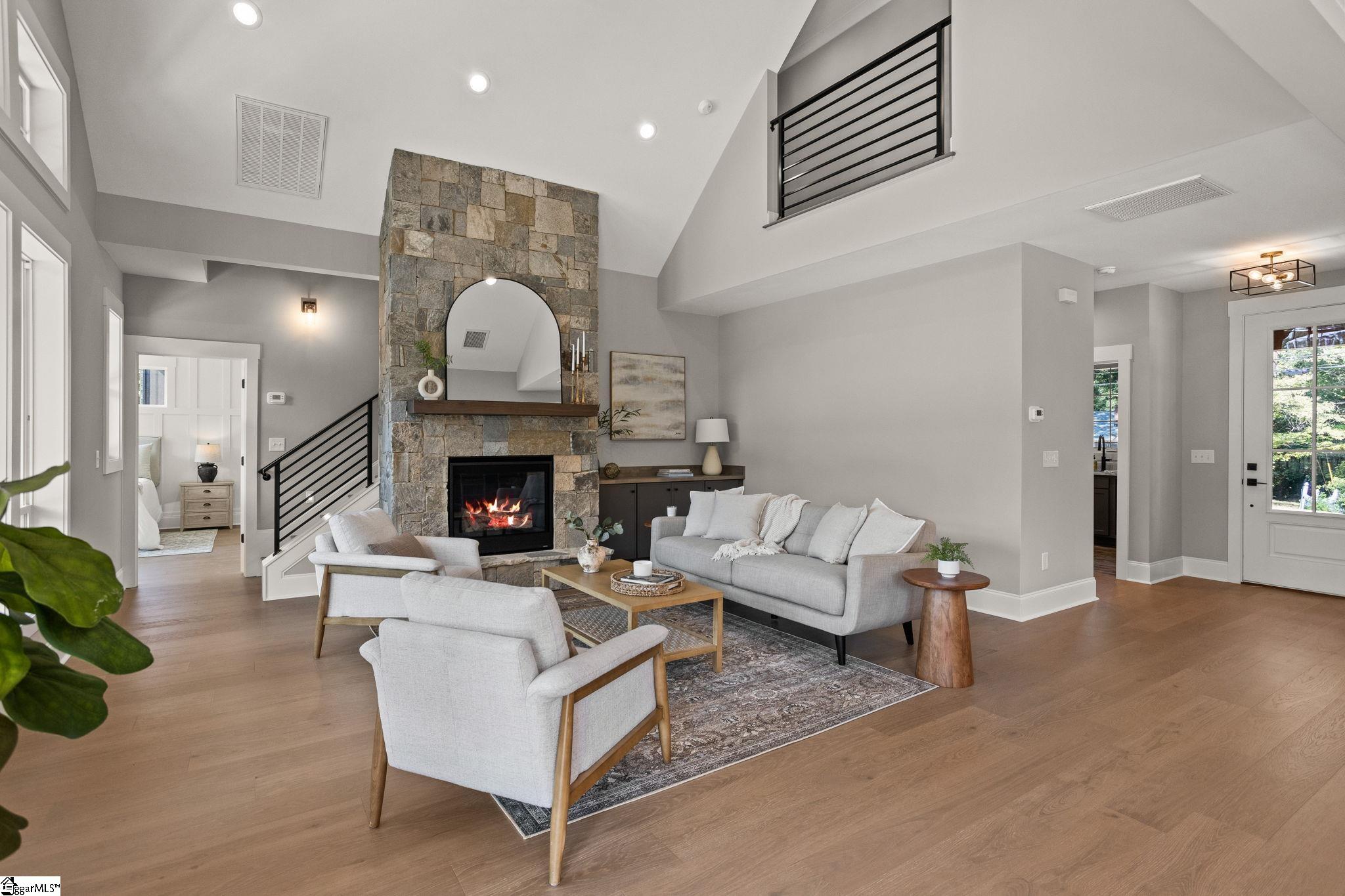 208 Forest Park Drive Property Photo 12