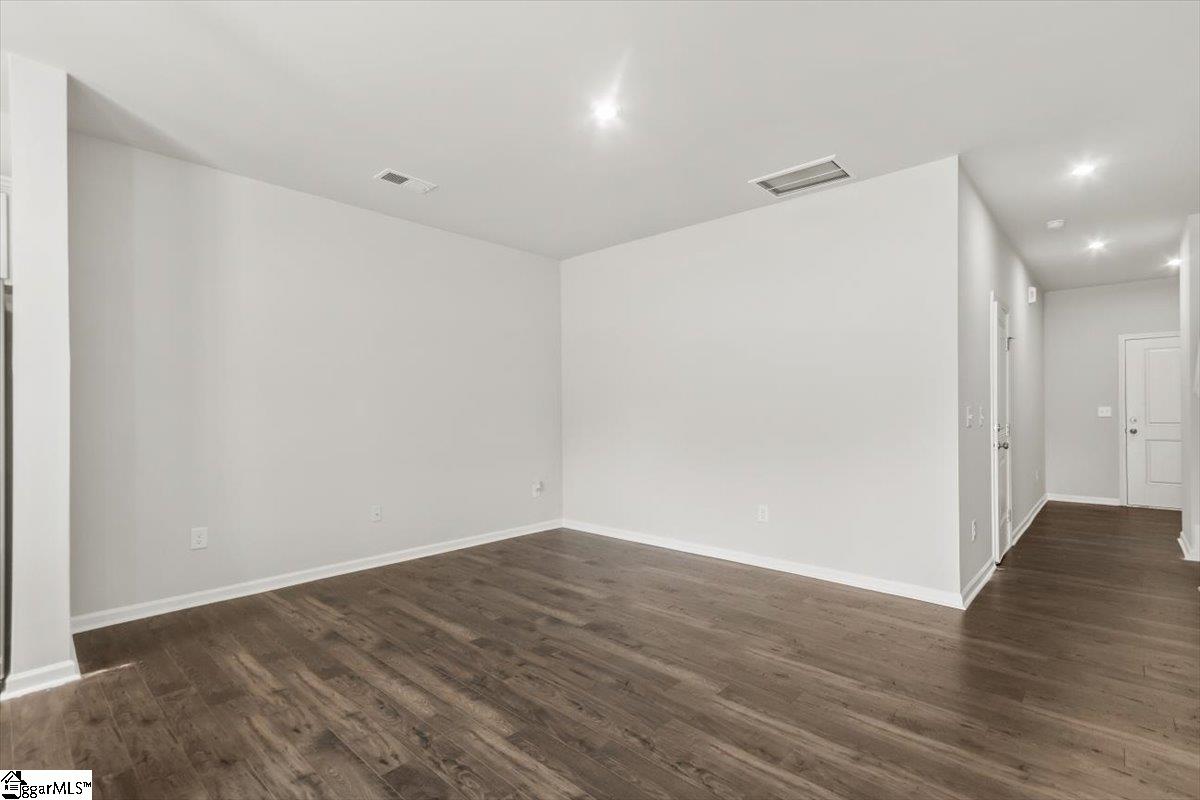 321 Abingdon Way Property Photo 9