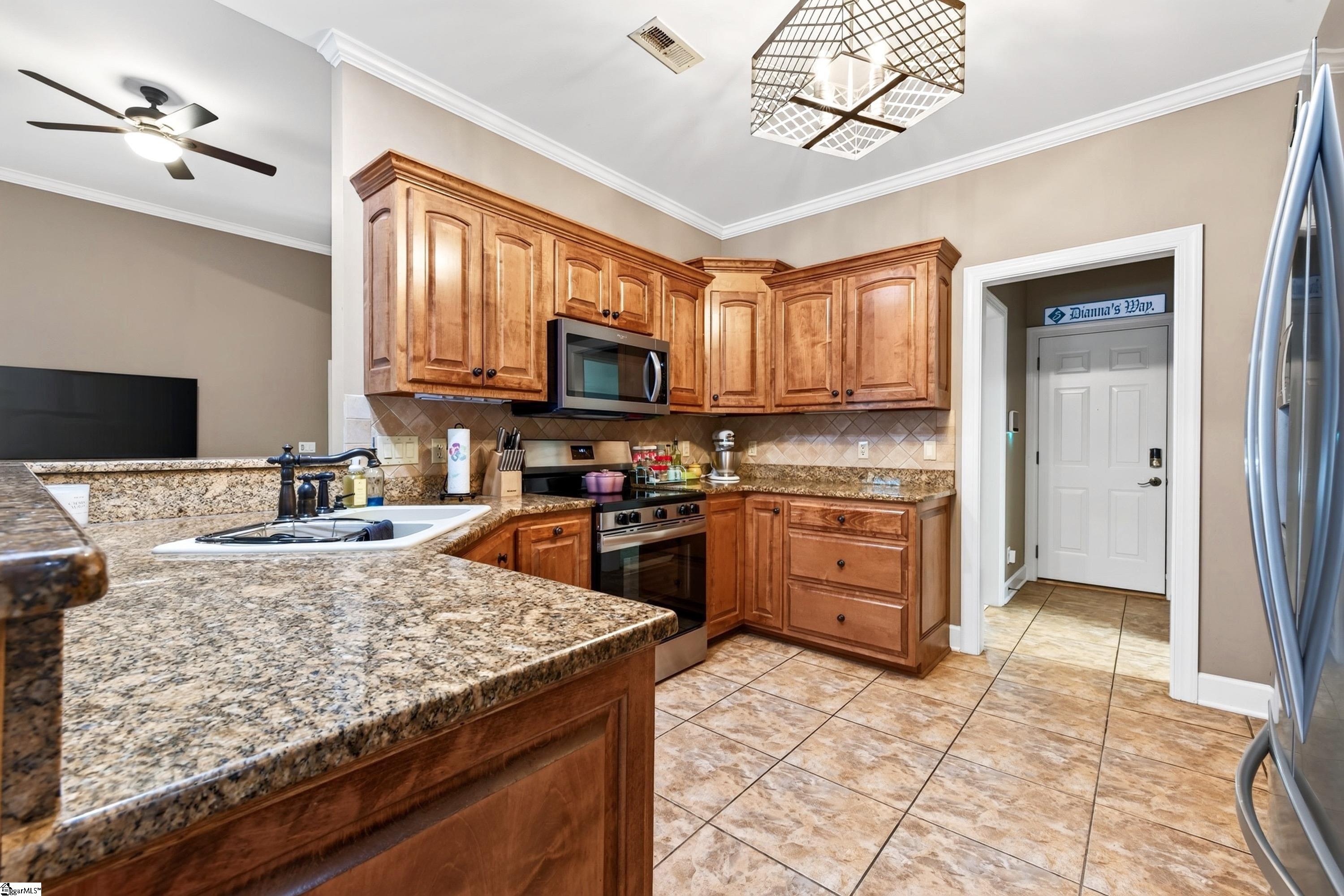 8 Garden Corners Court Property Photo 15