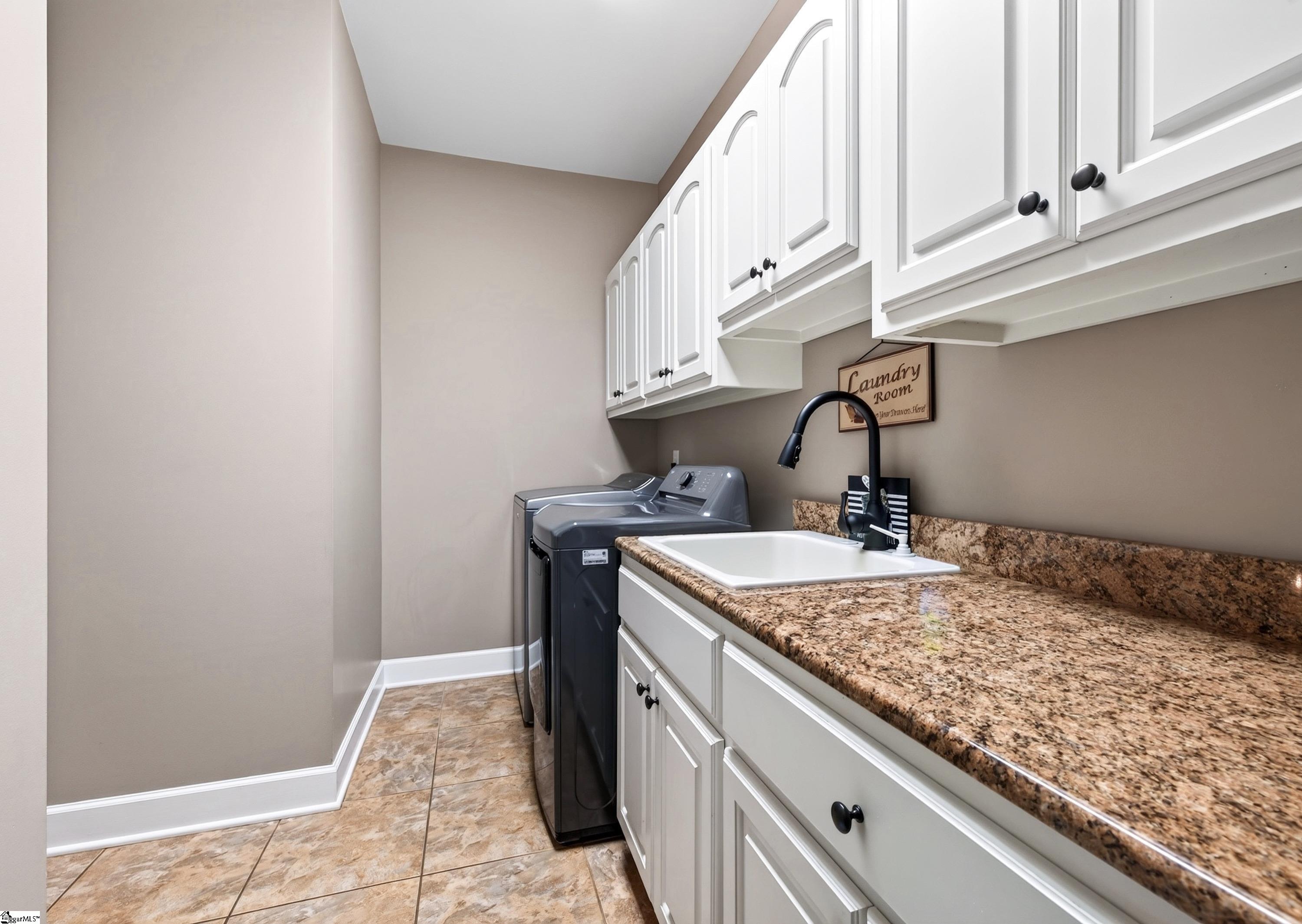 8 Garden Corners Court Property Photo 25