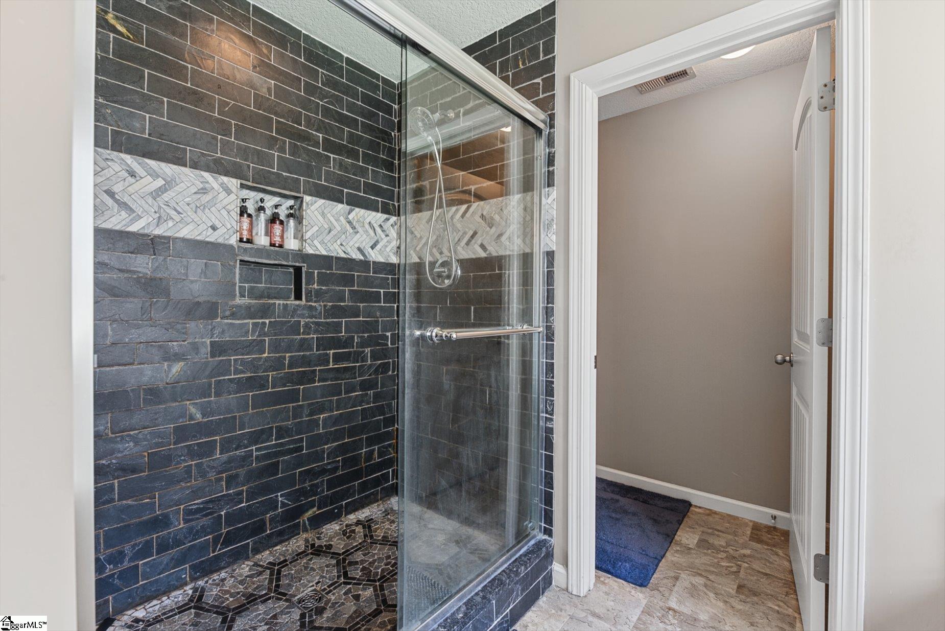 430 Peaksview Drive Property Photo 15