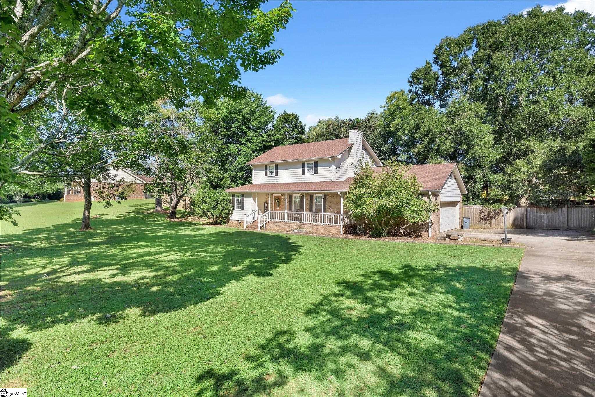 105 Sunset Court Property Photo 4