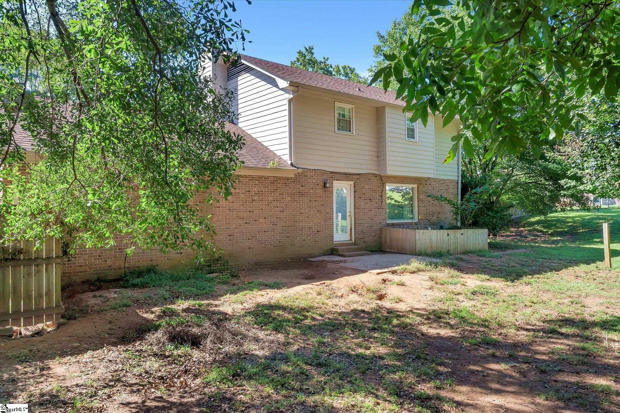 105 Sunset Court Property Photo 24