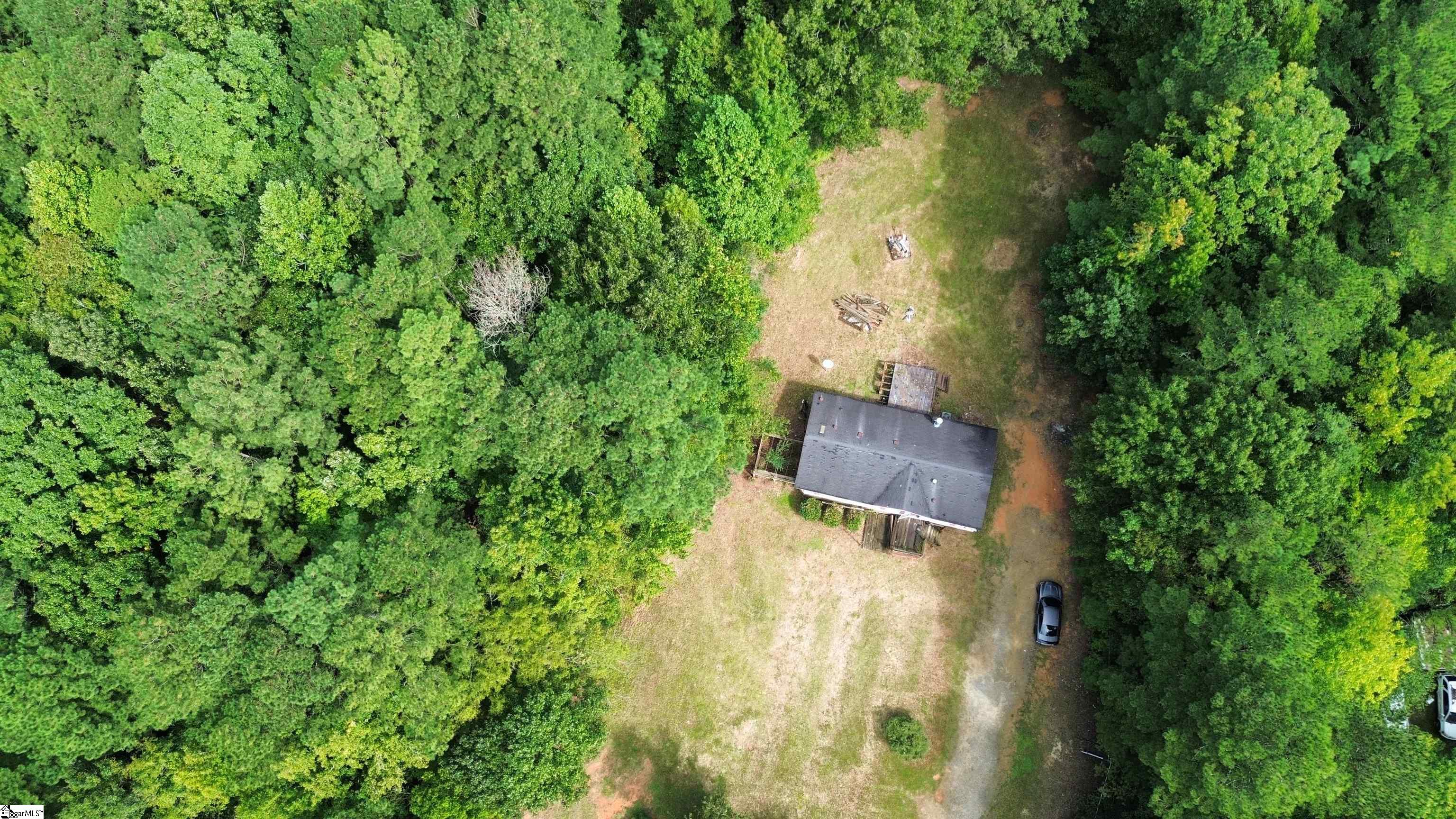 604 Bar B Villa Road Property Photo 4
