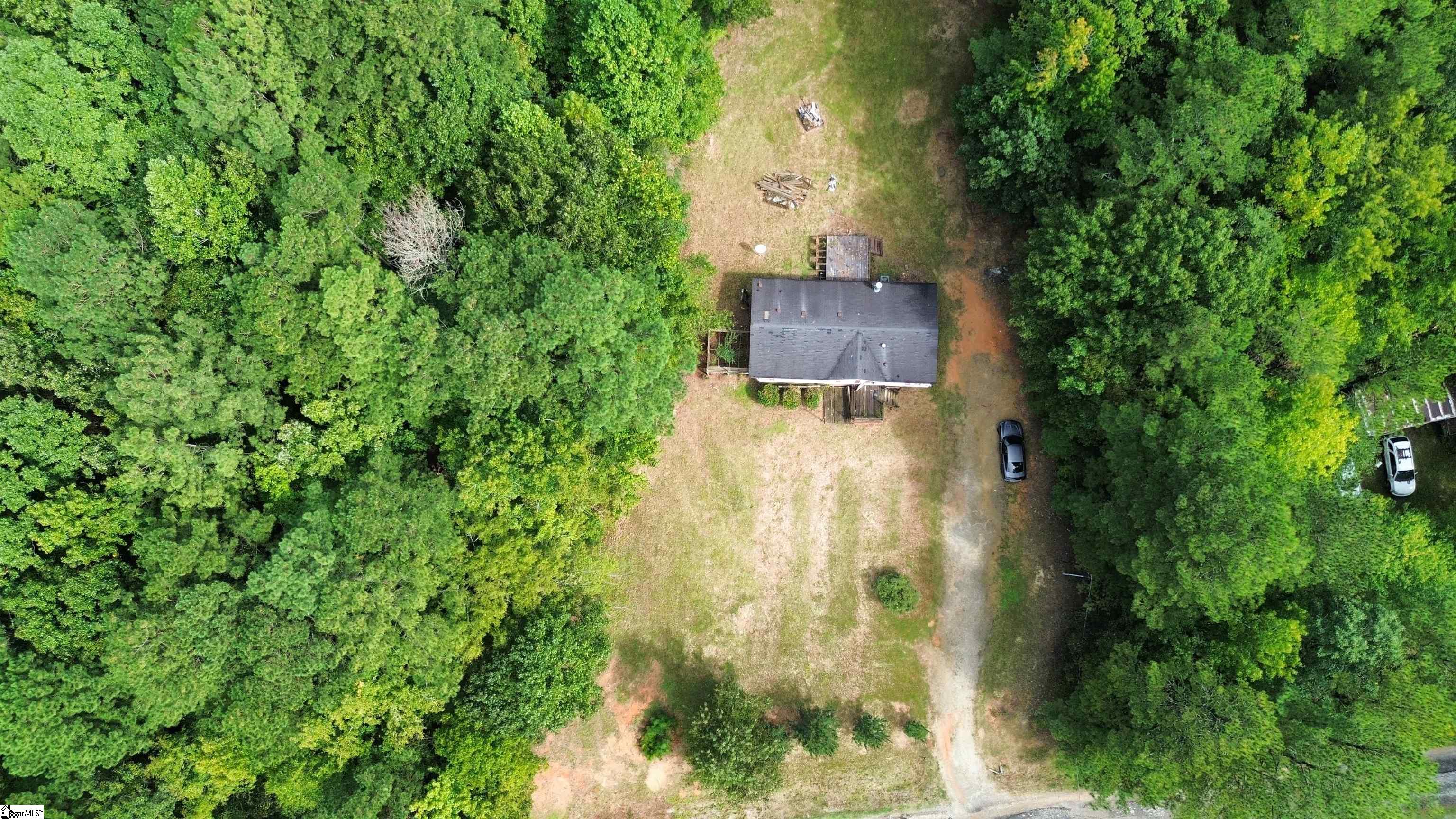 604 Bar B Villa Road Property Photo 5