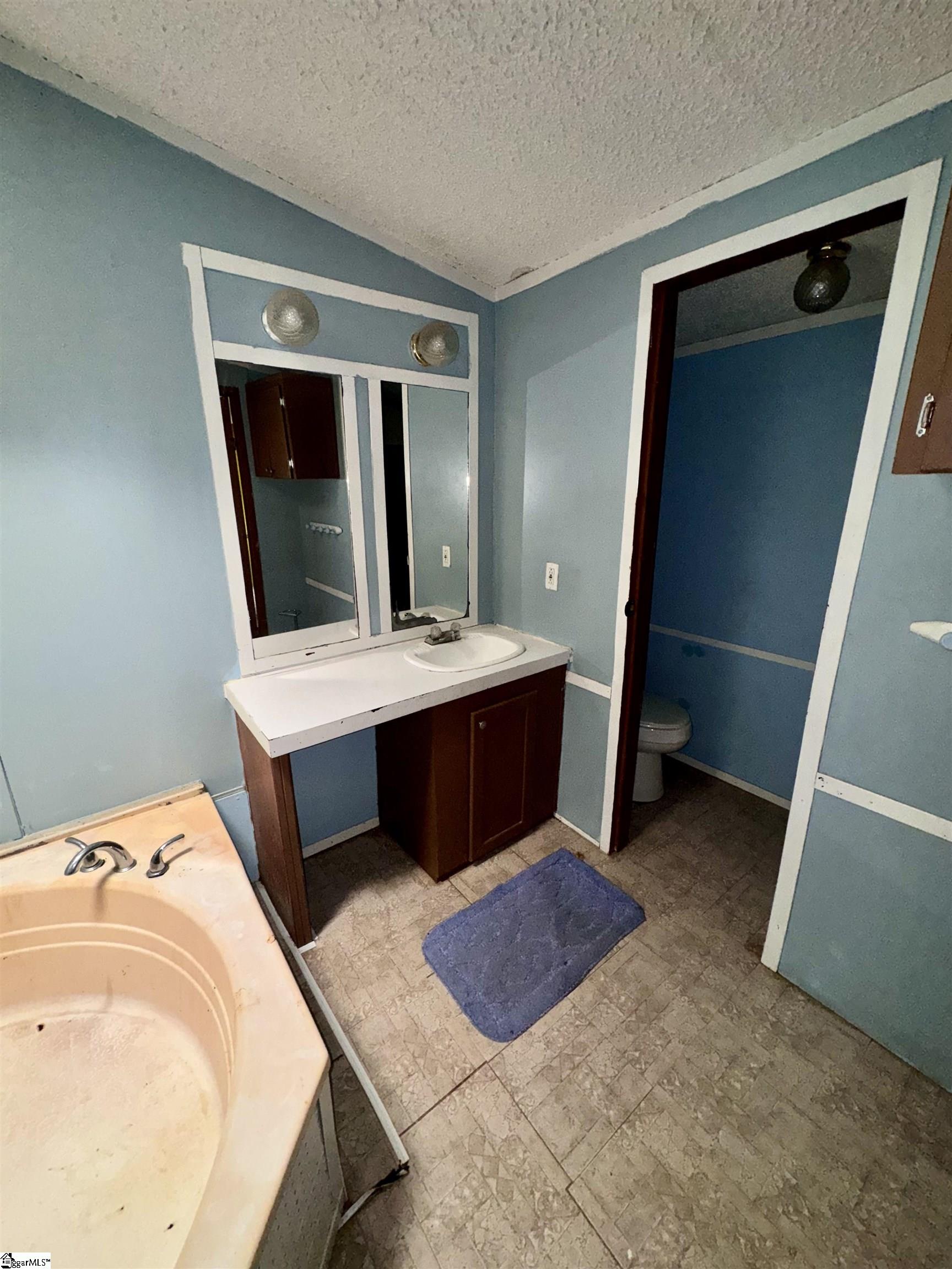 604 Bar B Villa Road Property Photo 14