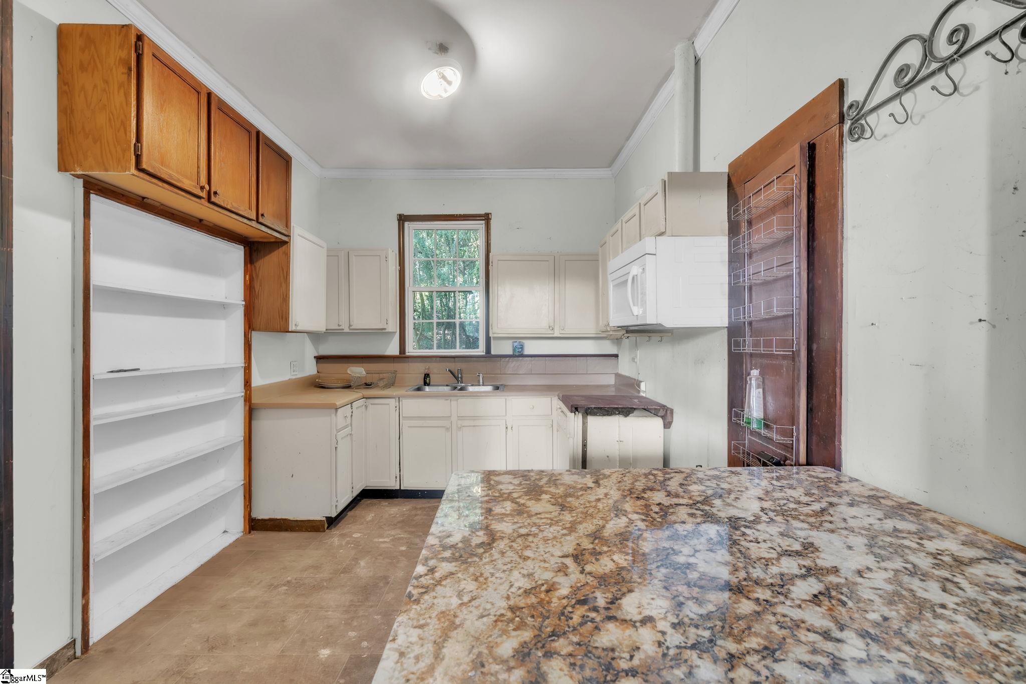 120 Anderson Street Property Photo 7