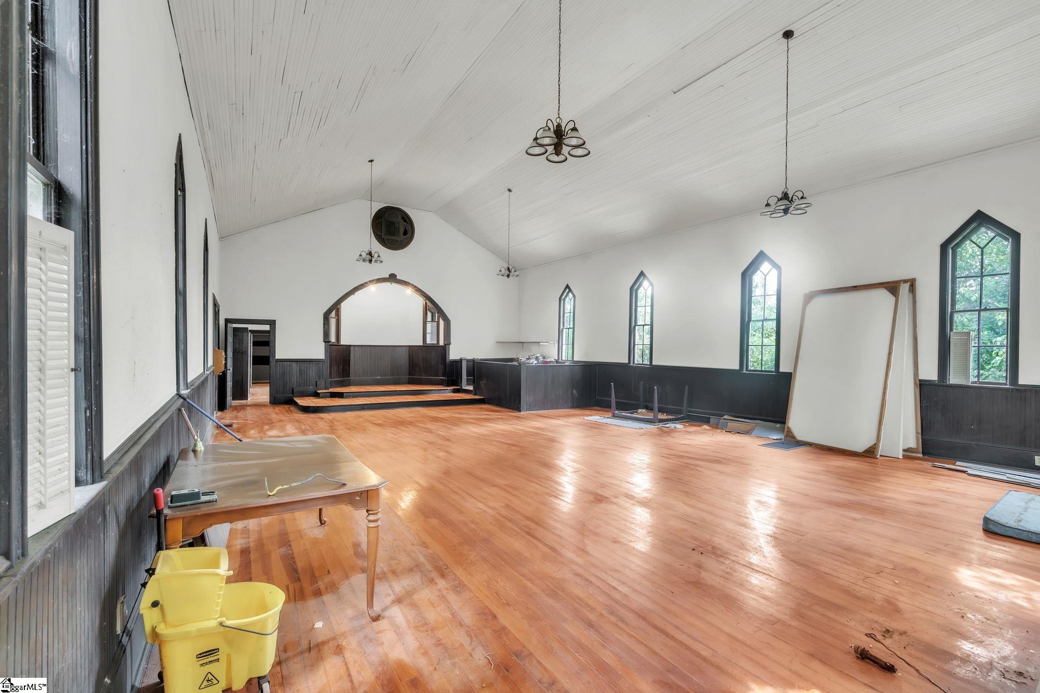 120 Anderson Street Property Photo 15