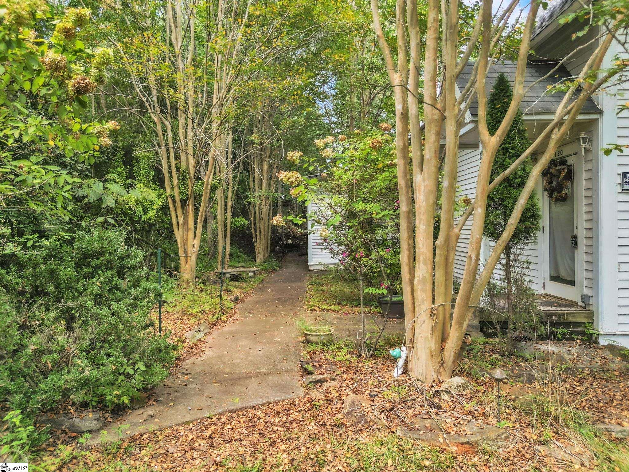 120 Anderson Street Property Photo 25