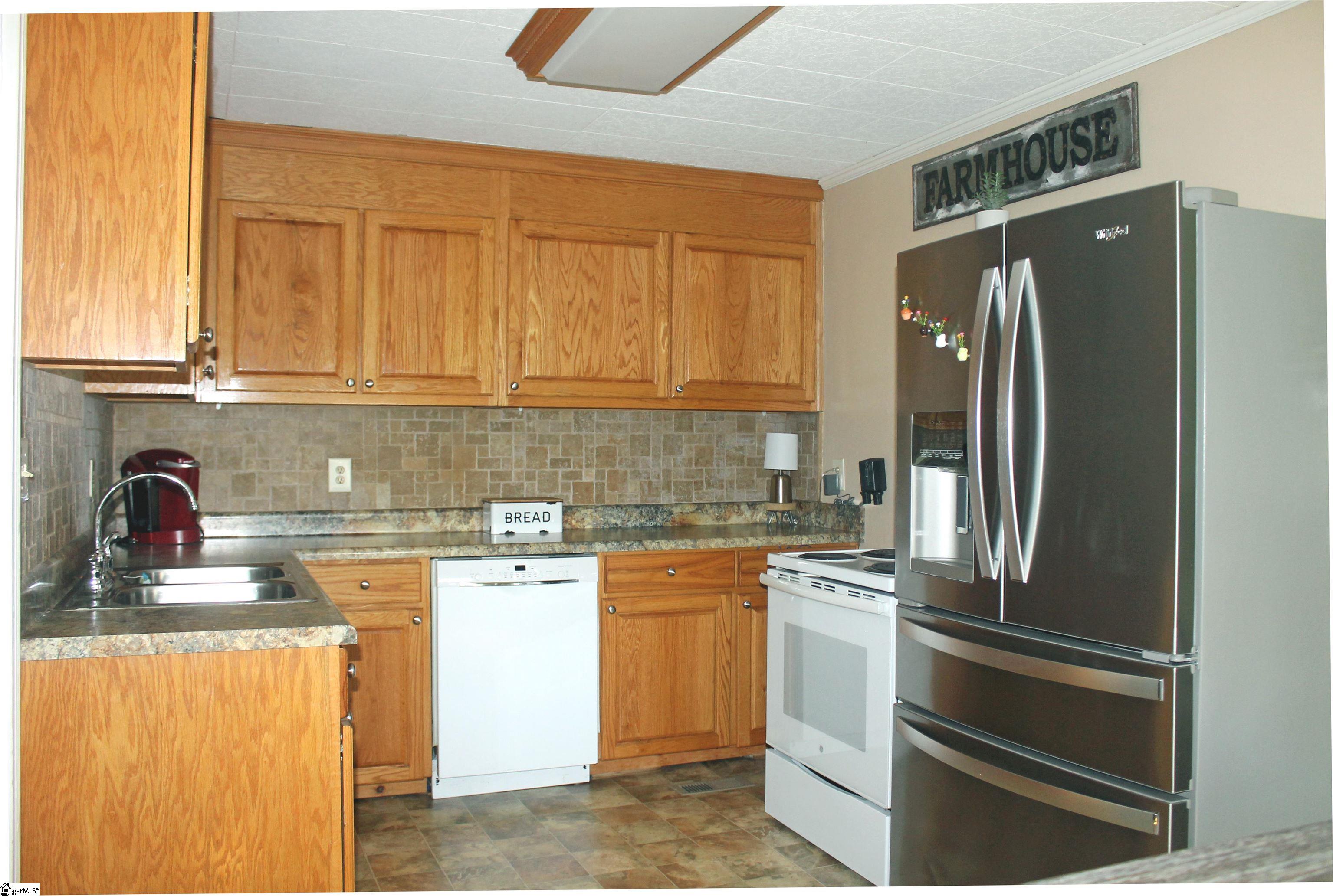 31 Racine Court Property Photo 6