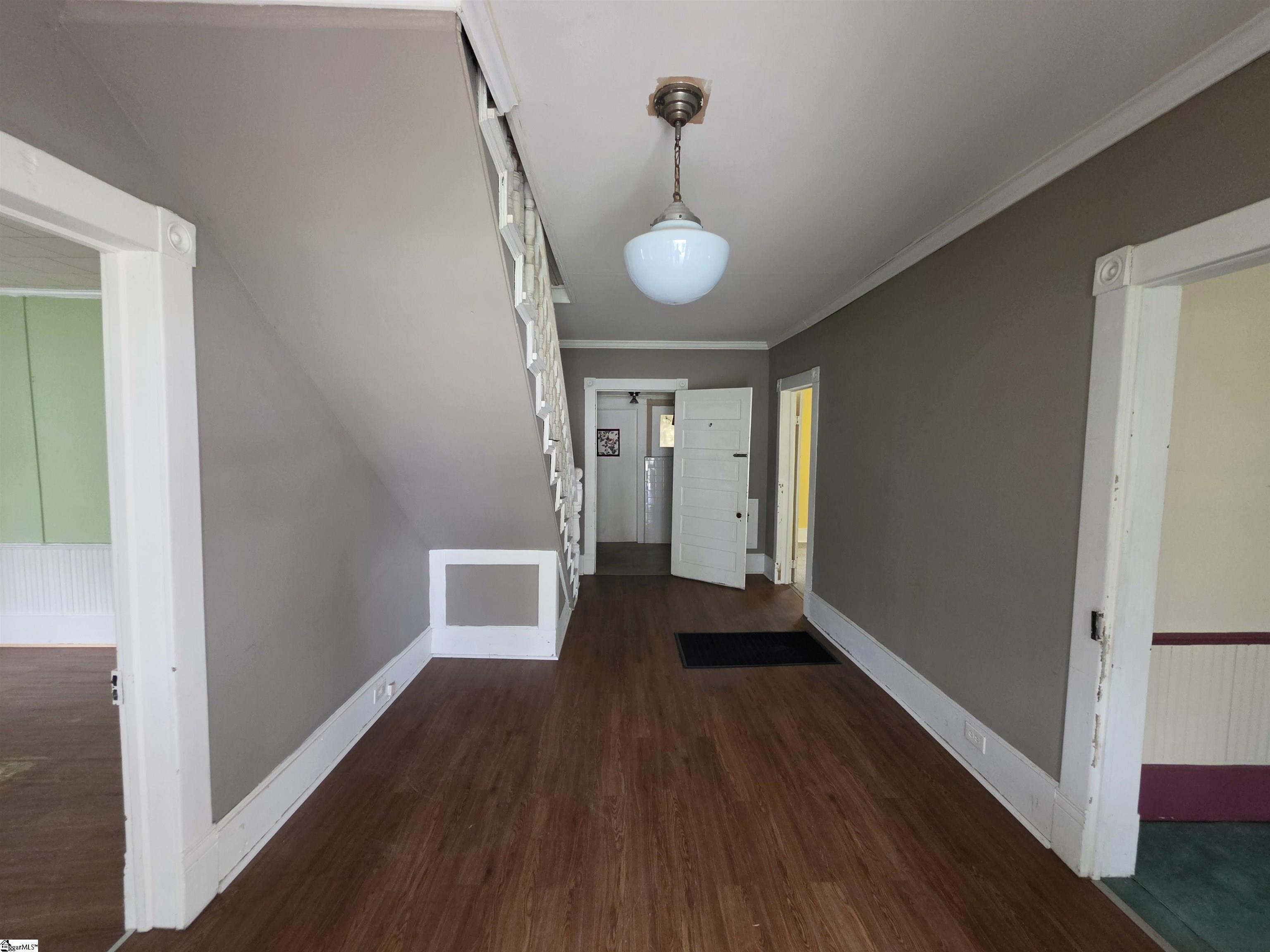 511 S Main Street Property Photo 4