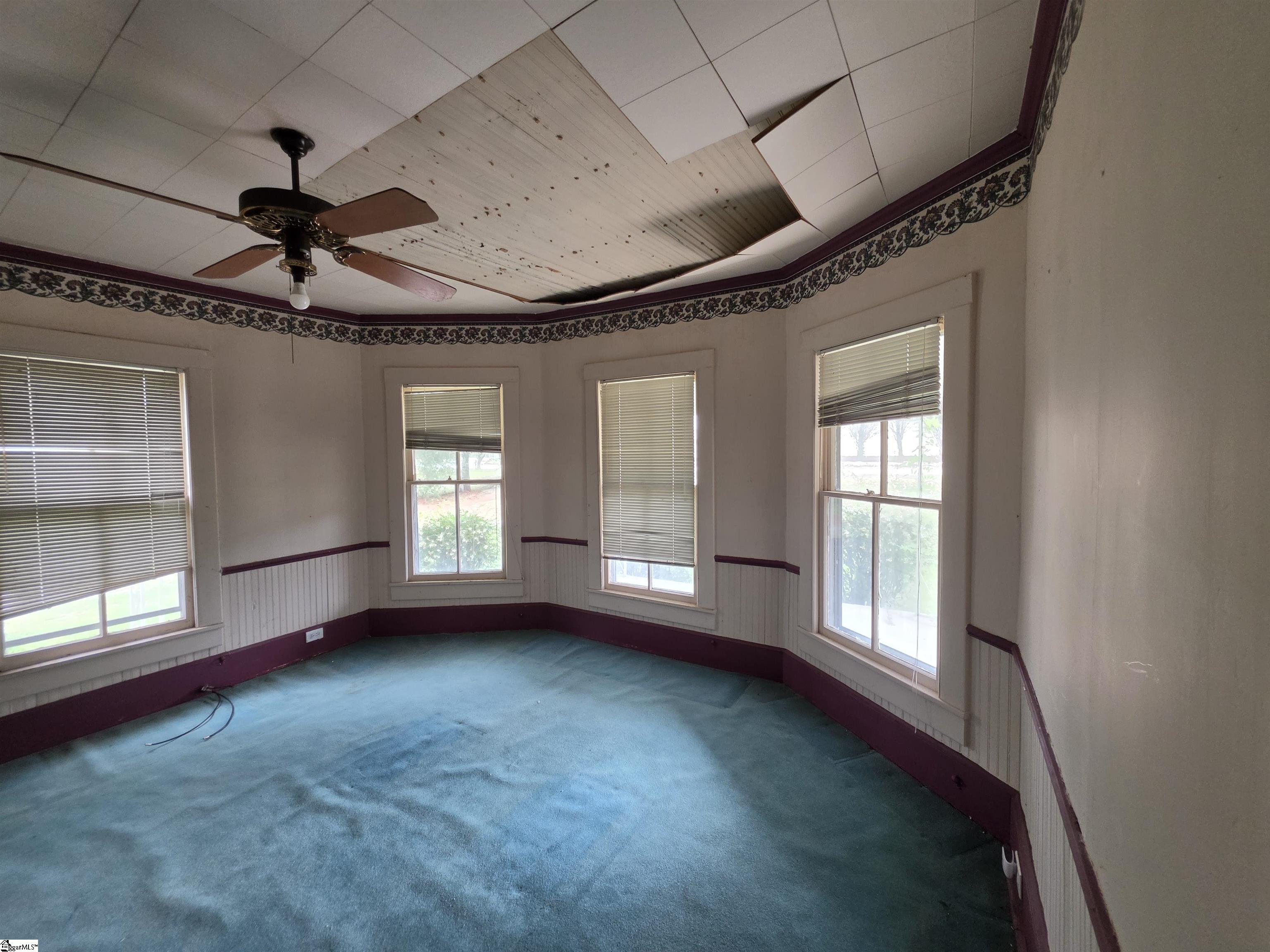 511 S Main Street Property Photo 9