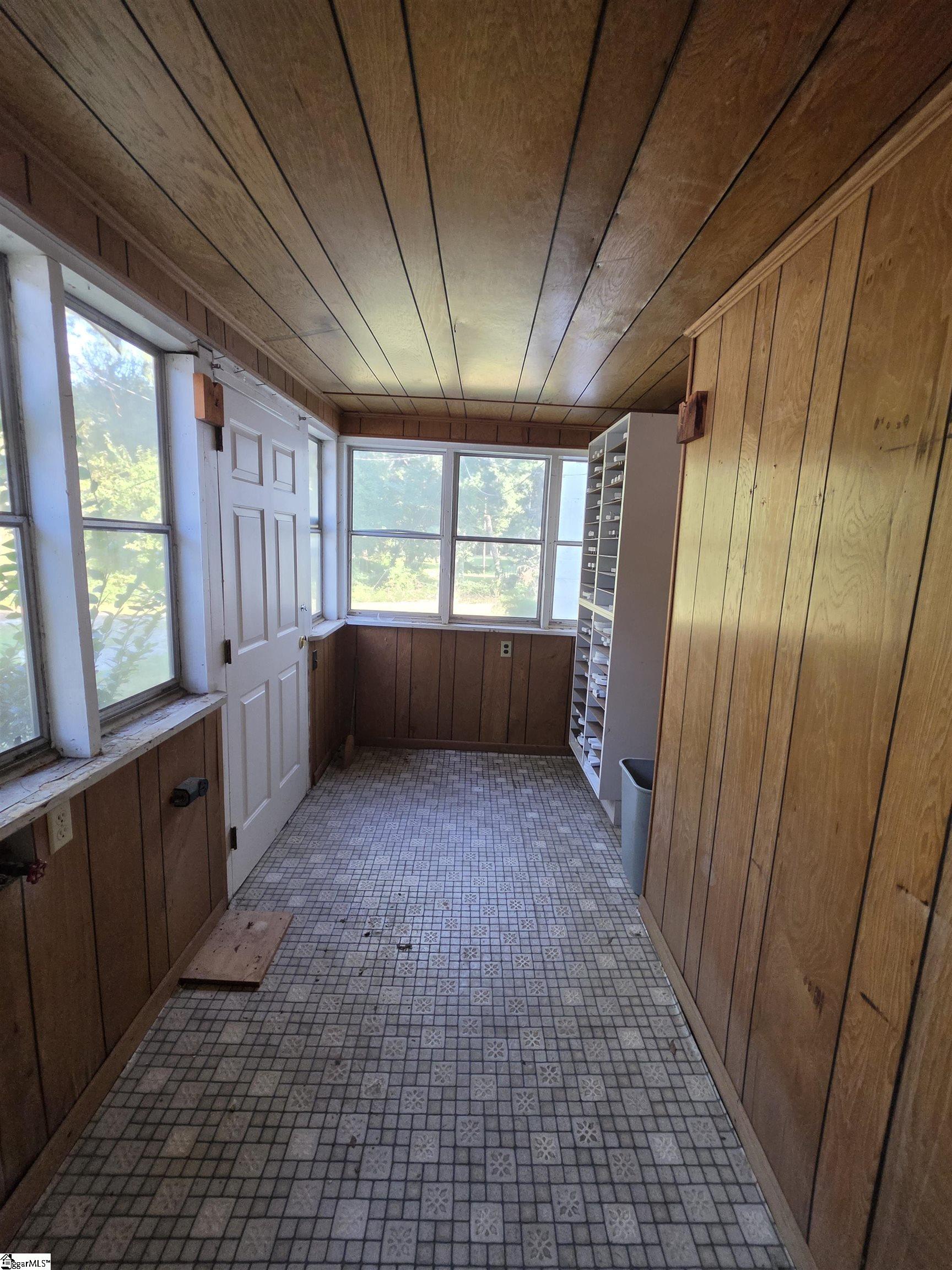511 S Main Street Property Photo 18