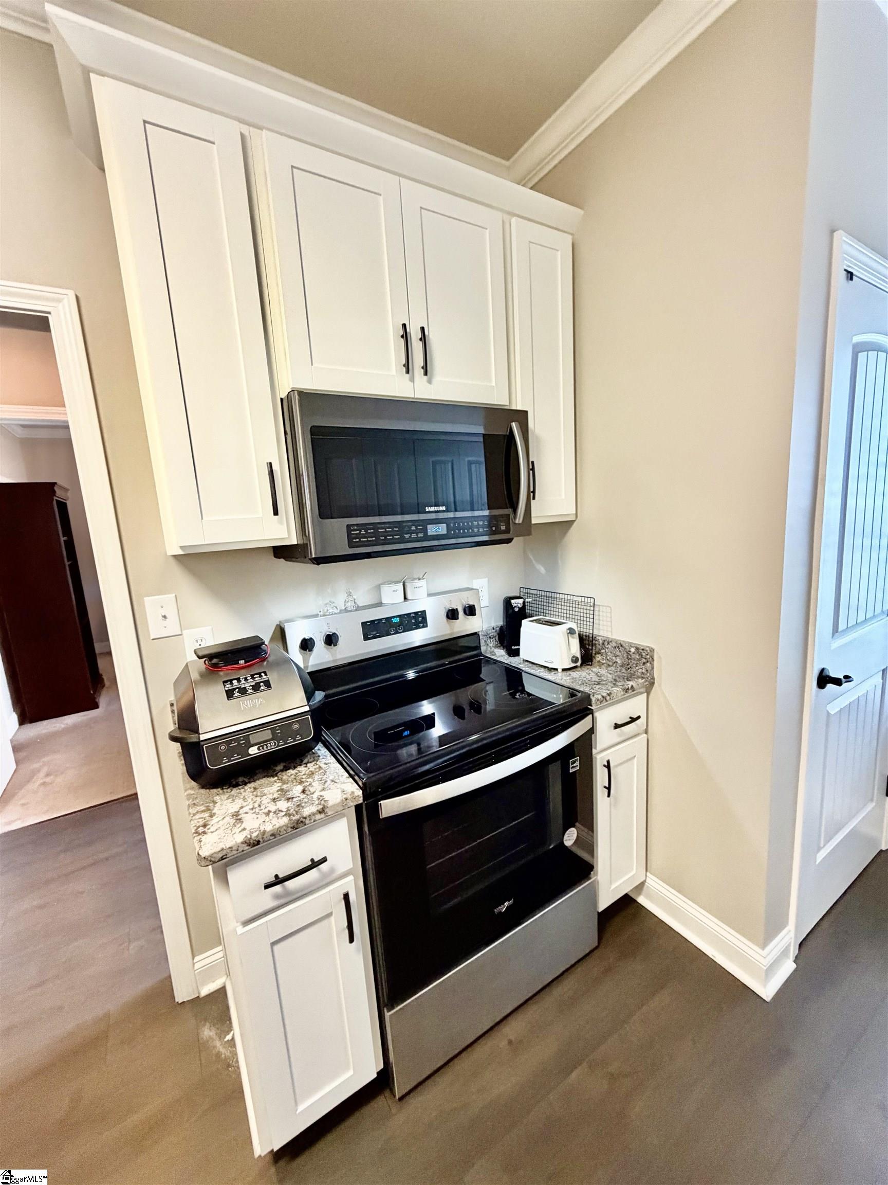 223 Dry Branch Court Property Photo 9