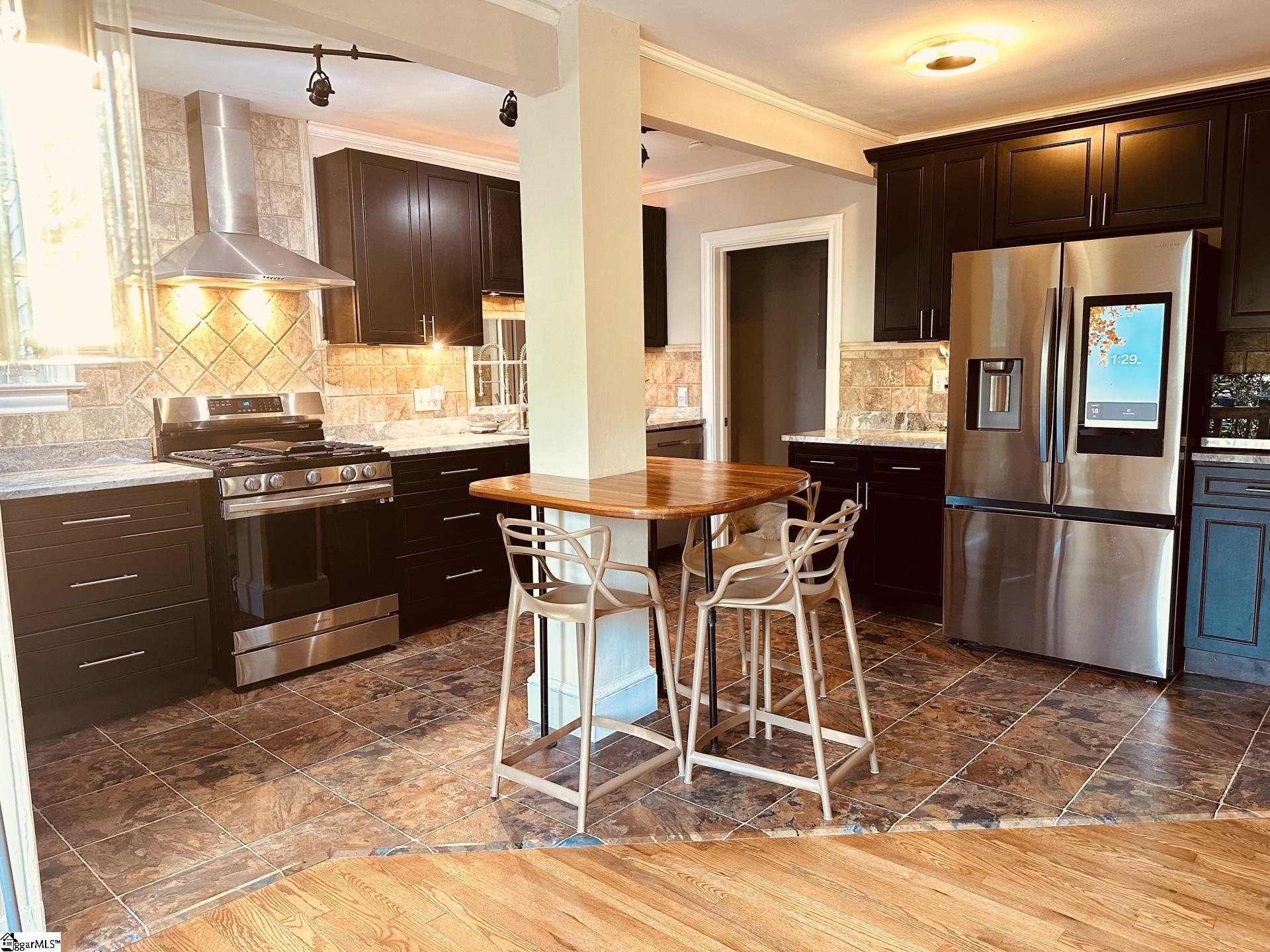 34 Brookside Circle Property Photo 4