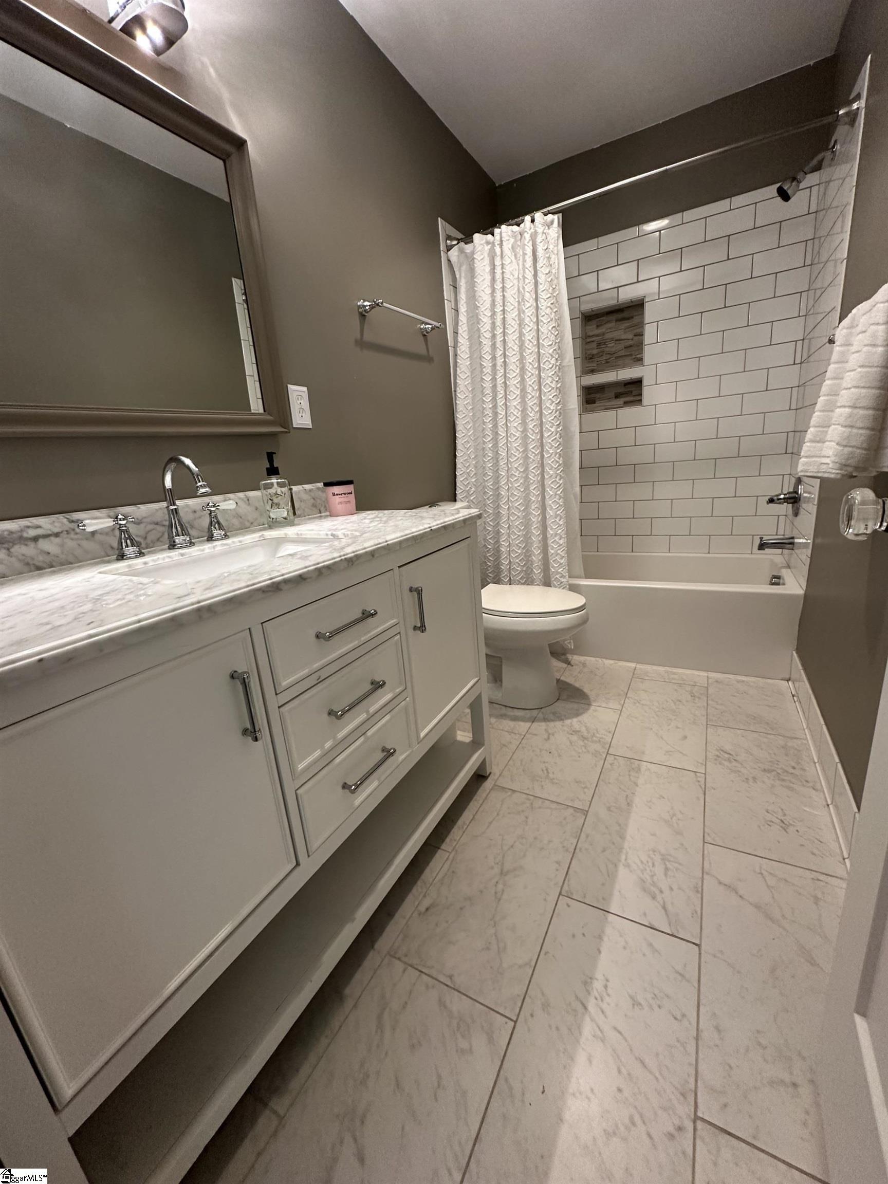 34 Brookside Circle Property Photo 11