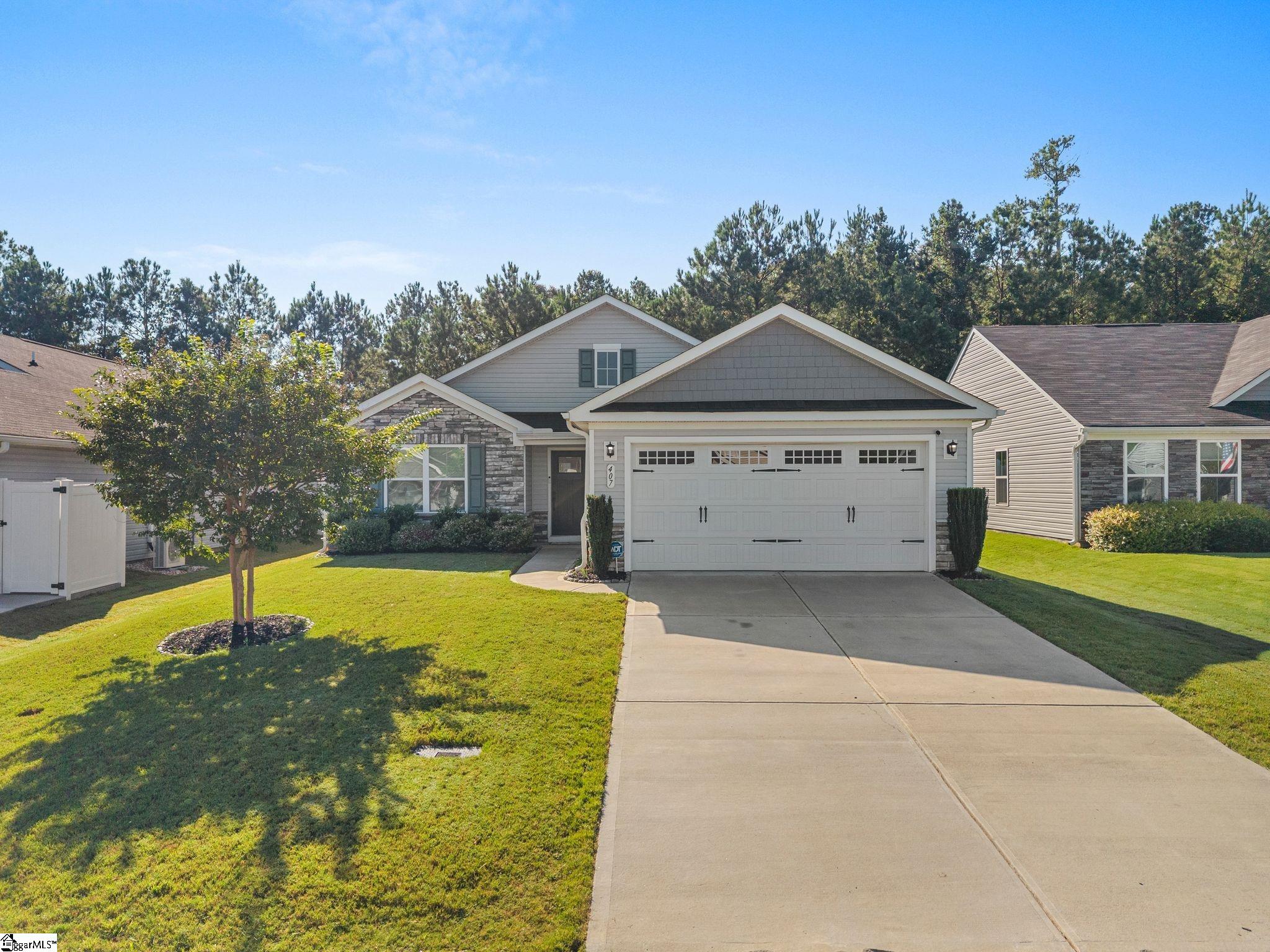 407 Vernonburg Court Property Photo 1