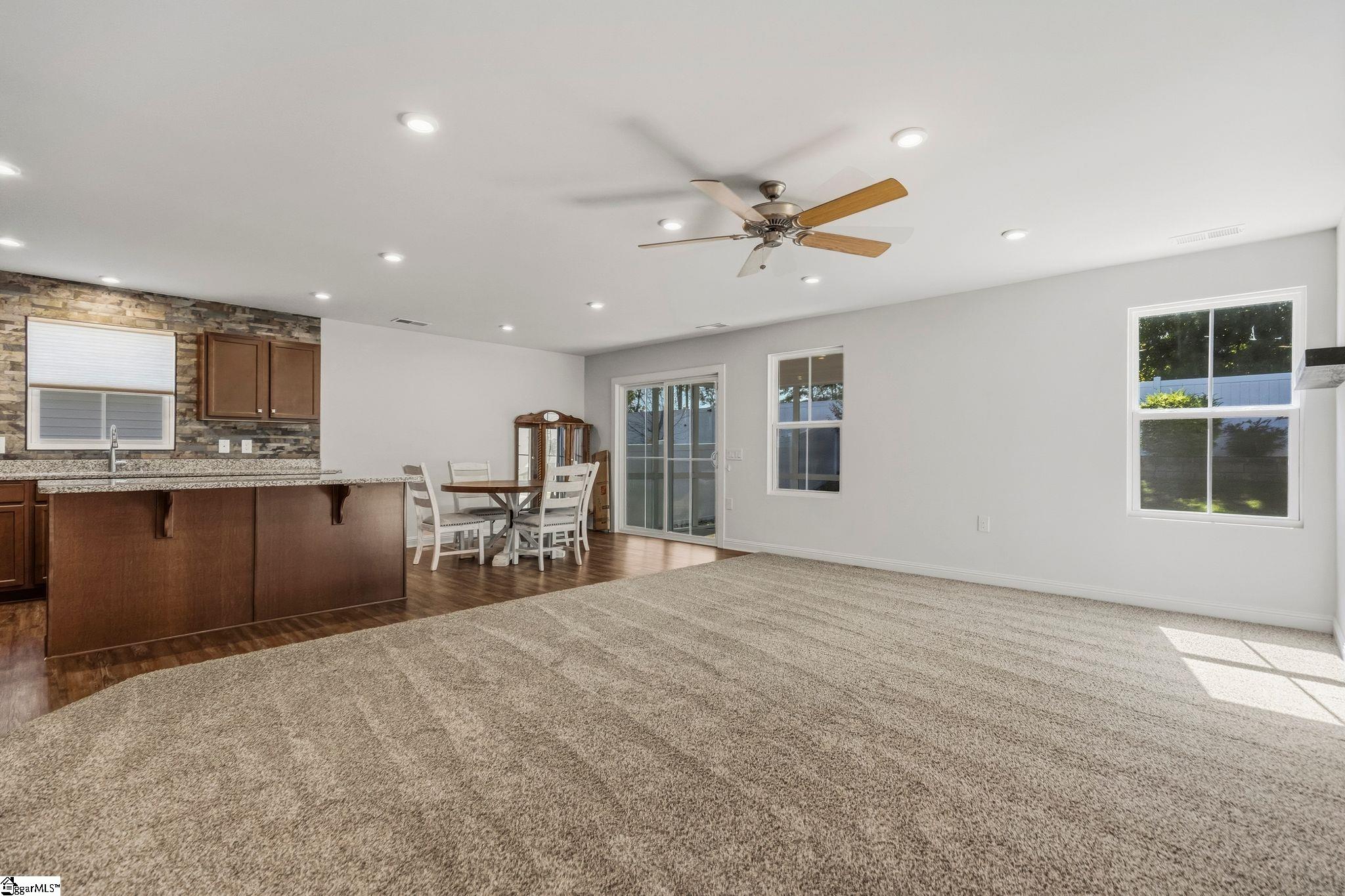 407 Vernonburg Court Property Photo 13