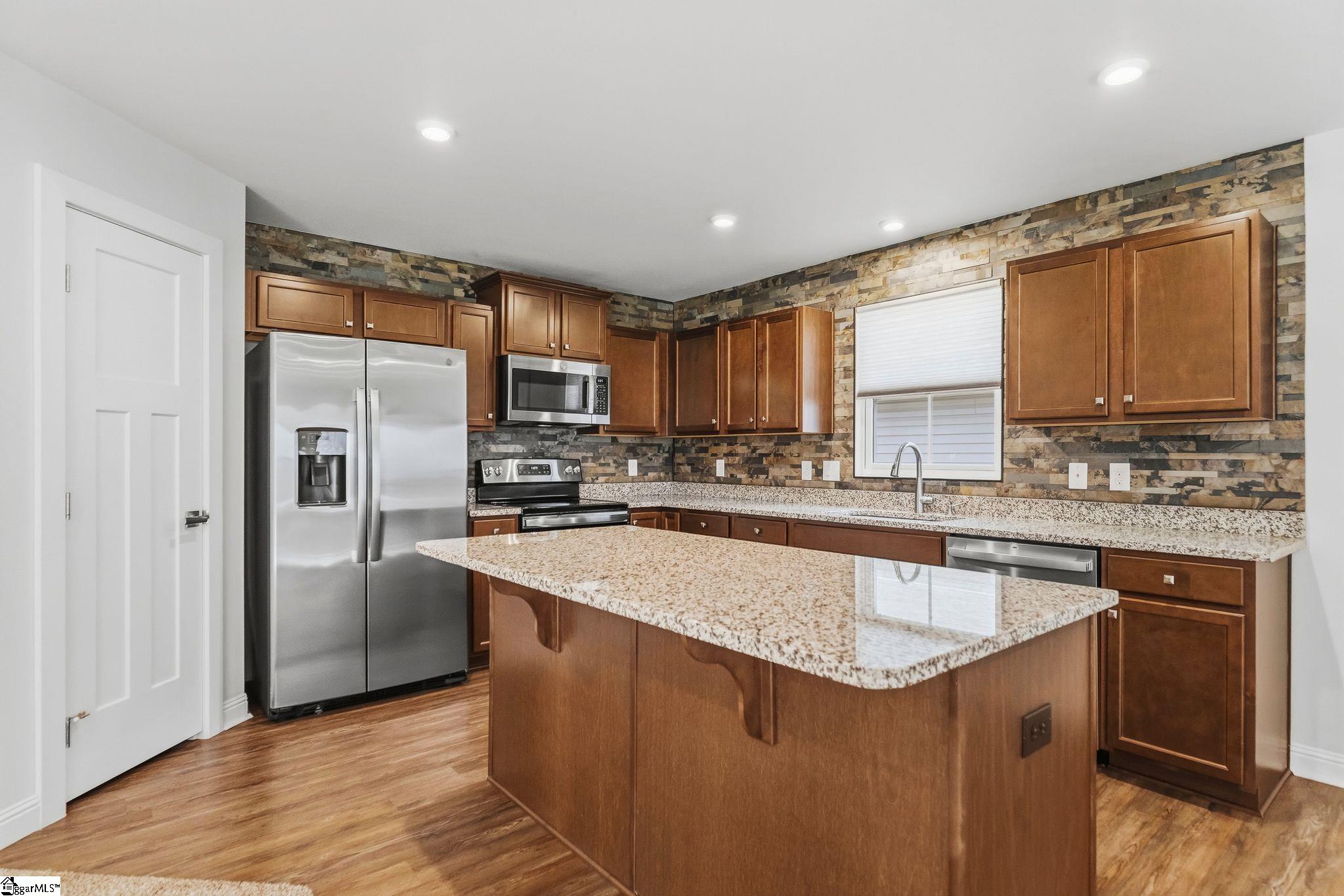 407 Vernonburg Court Property Photo 15
