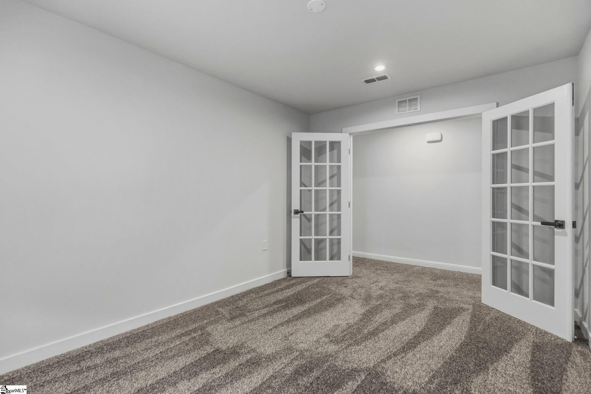 407 Vernonburg Court Property Photo 20