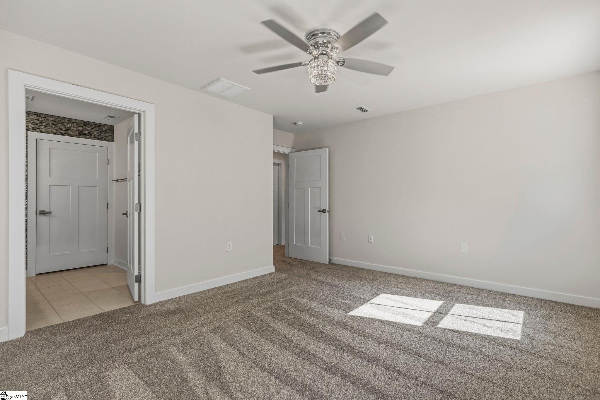 407 Vernonburg Court Property Photo 23