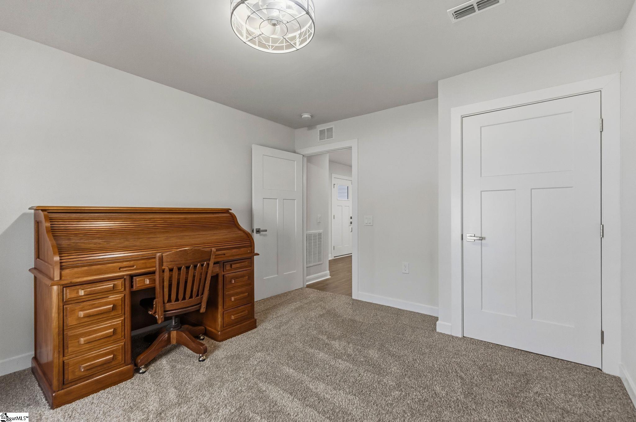 407 Vernonburg Court Property Photo 34