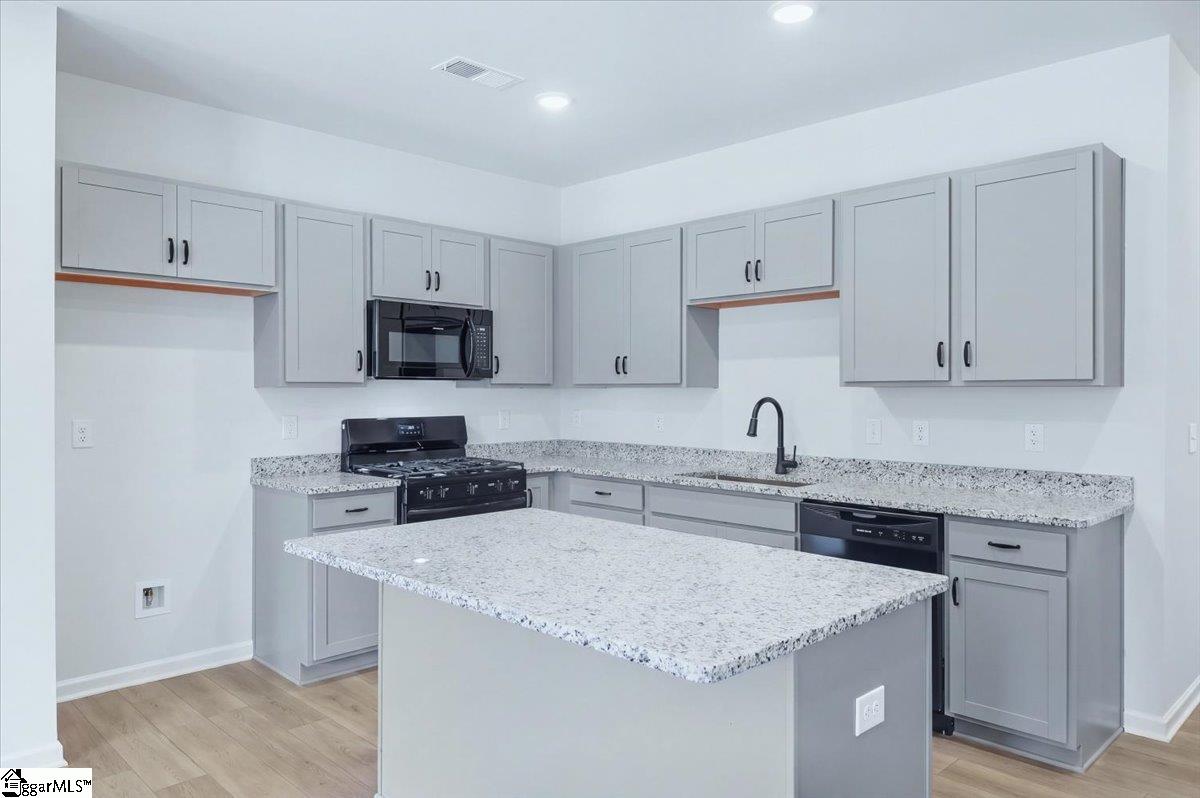 52 Lone Cypress Street Property Photo 12