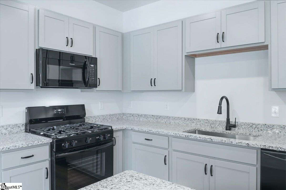 52 Lone Cypress Street Property Photo 13