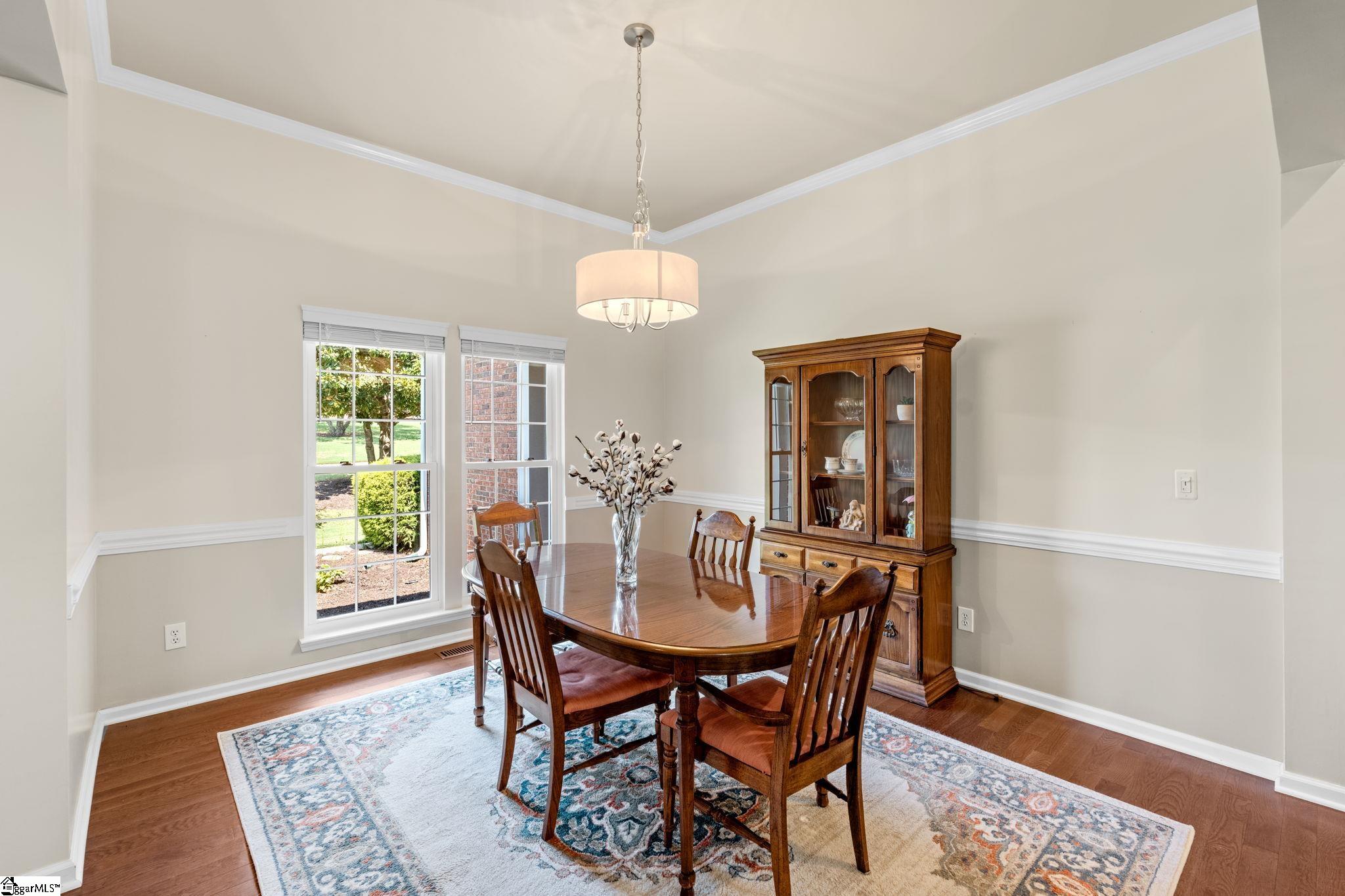 121 Century Oaks Drive Property Photo 6