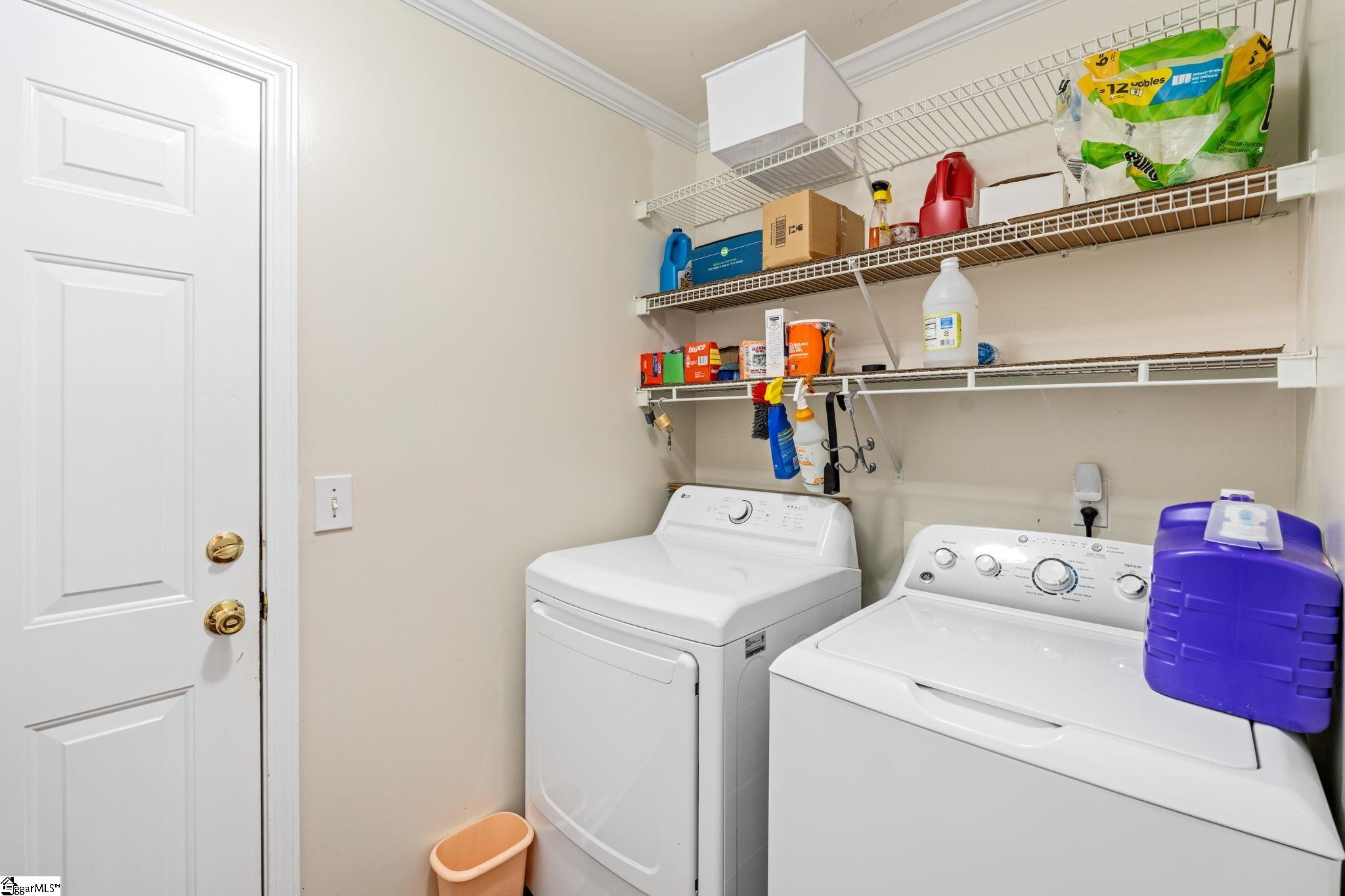 121 Century Oaks Drive Property Photo 24