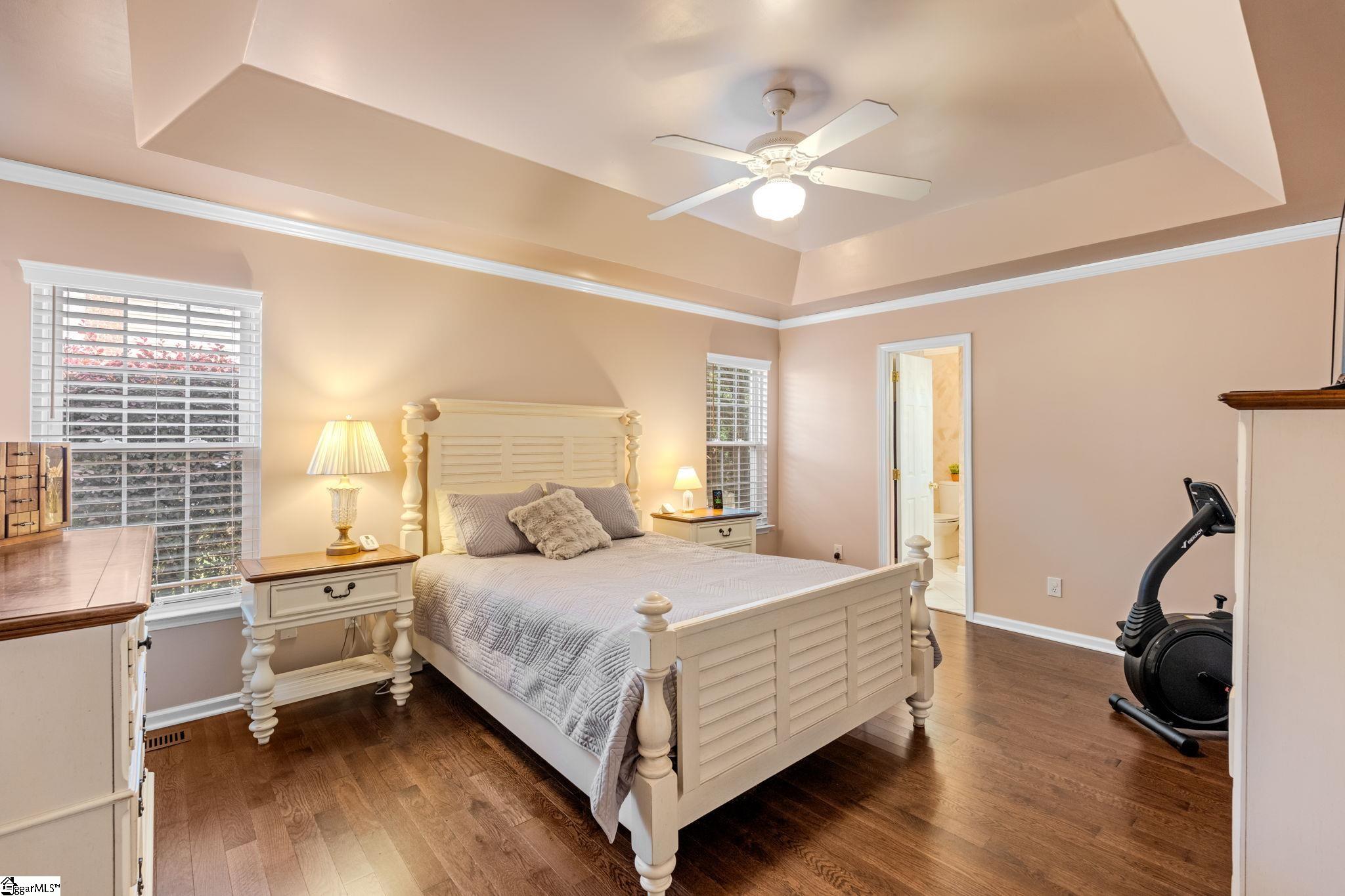 121 Century Oaks Drive Property Photo 25