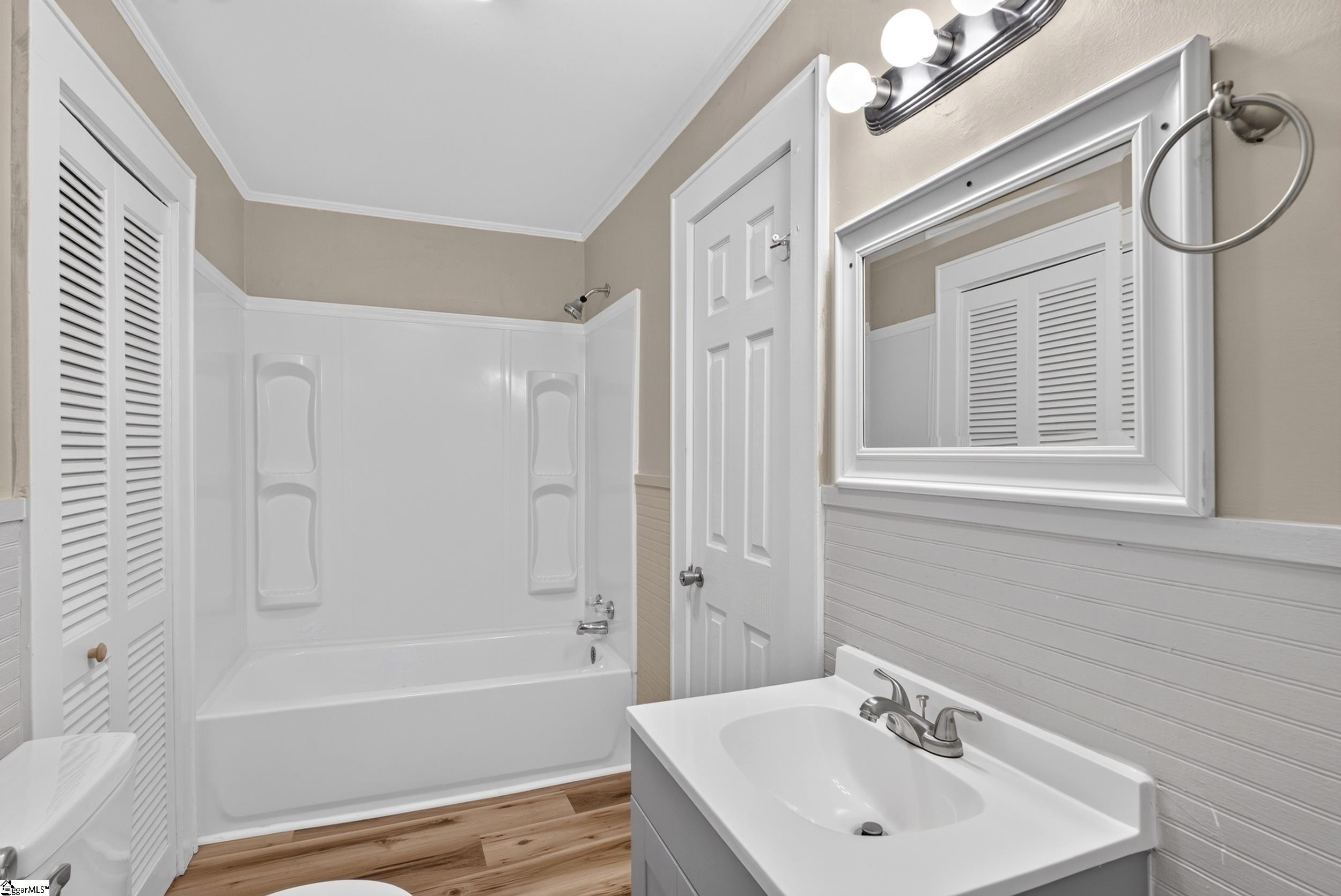 19 N Washington Avenue Property Photo 13