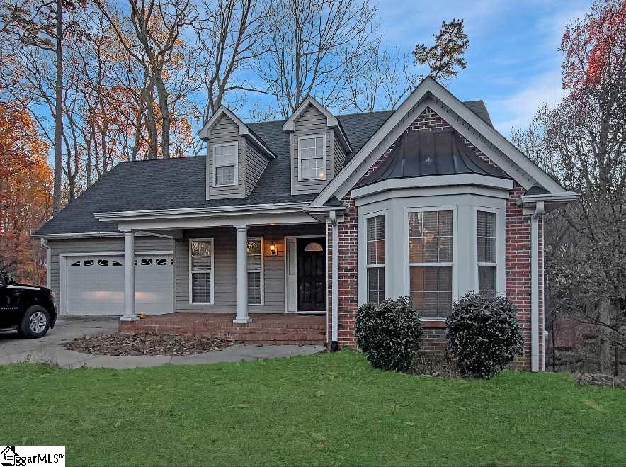 1604351 Property Photo 3