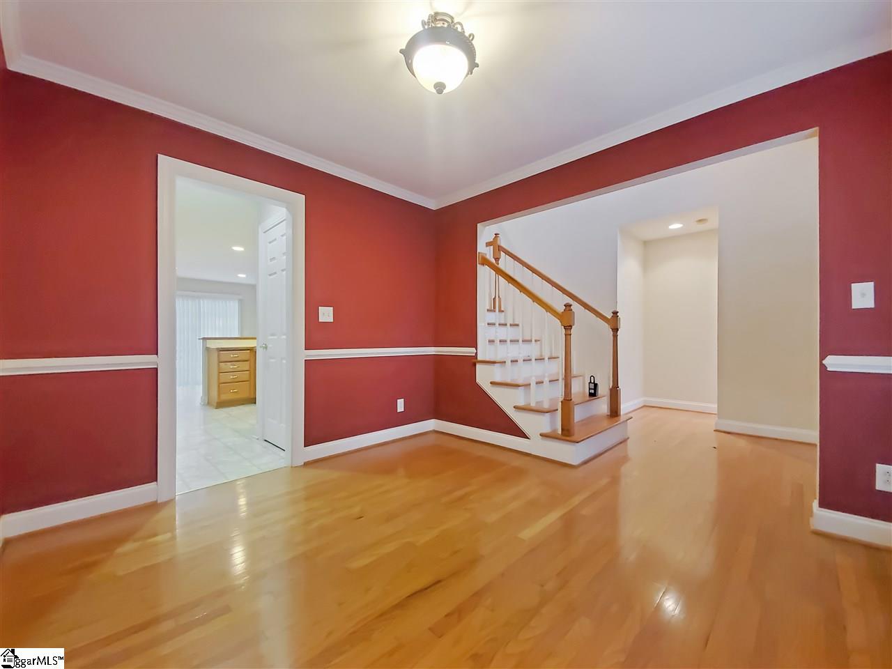 1604351 Property Photo 12