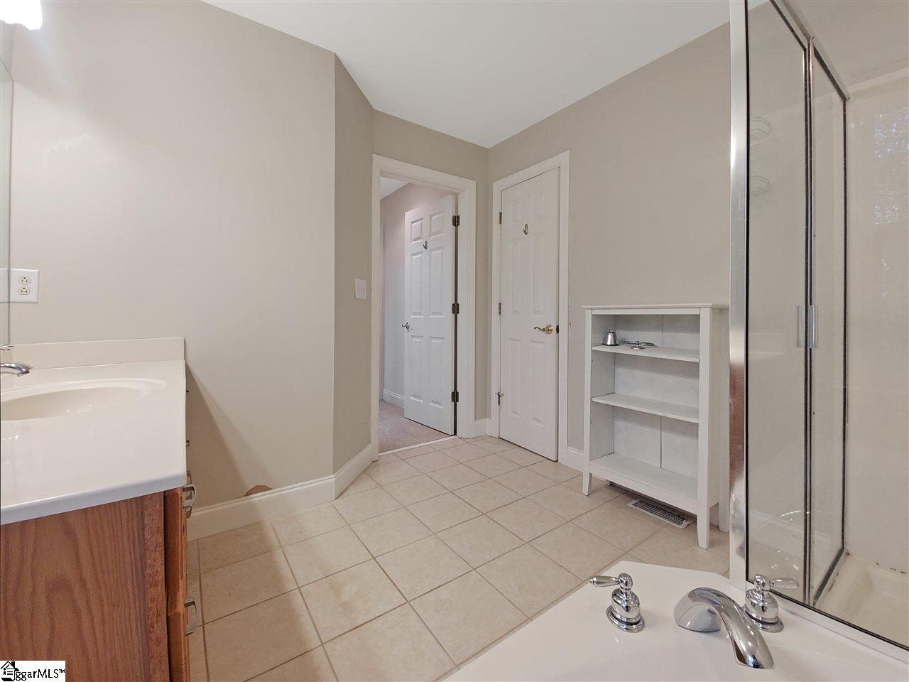 1604351 Property Photo 21