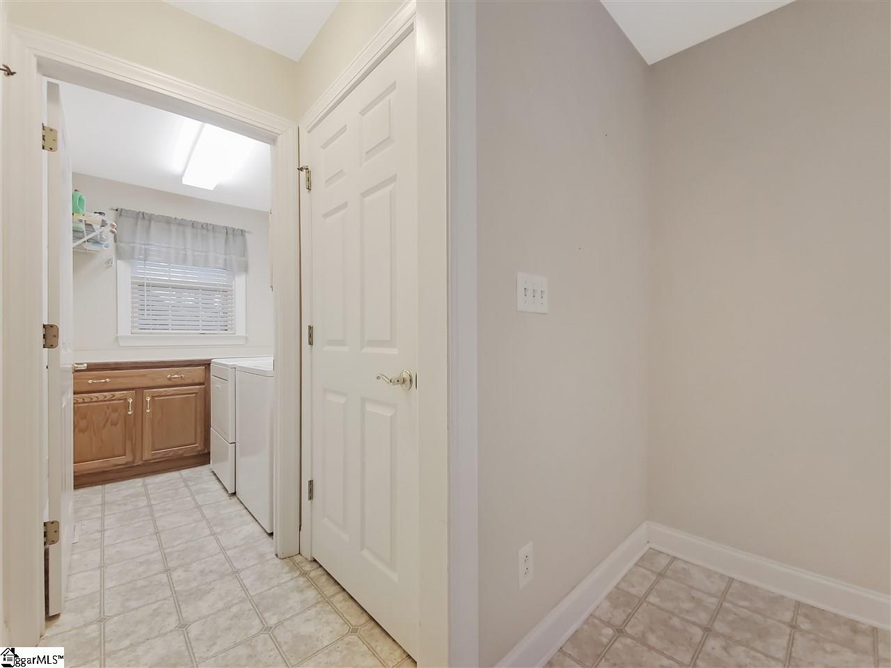 1604351 Property Photo 25