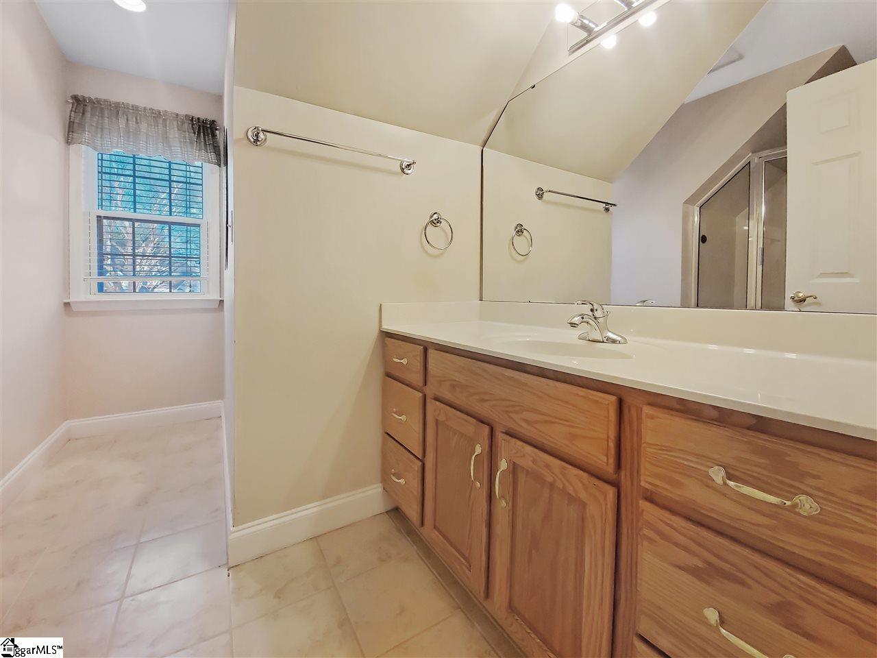 1604351 Property Photo 34