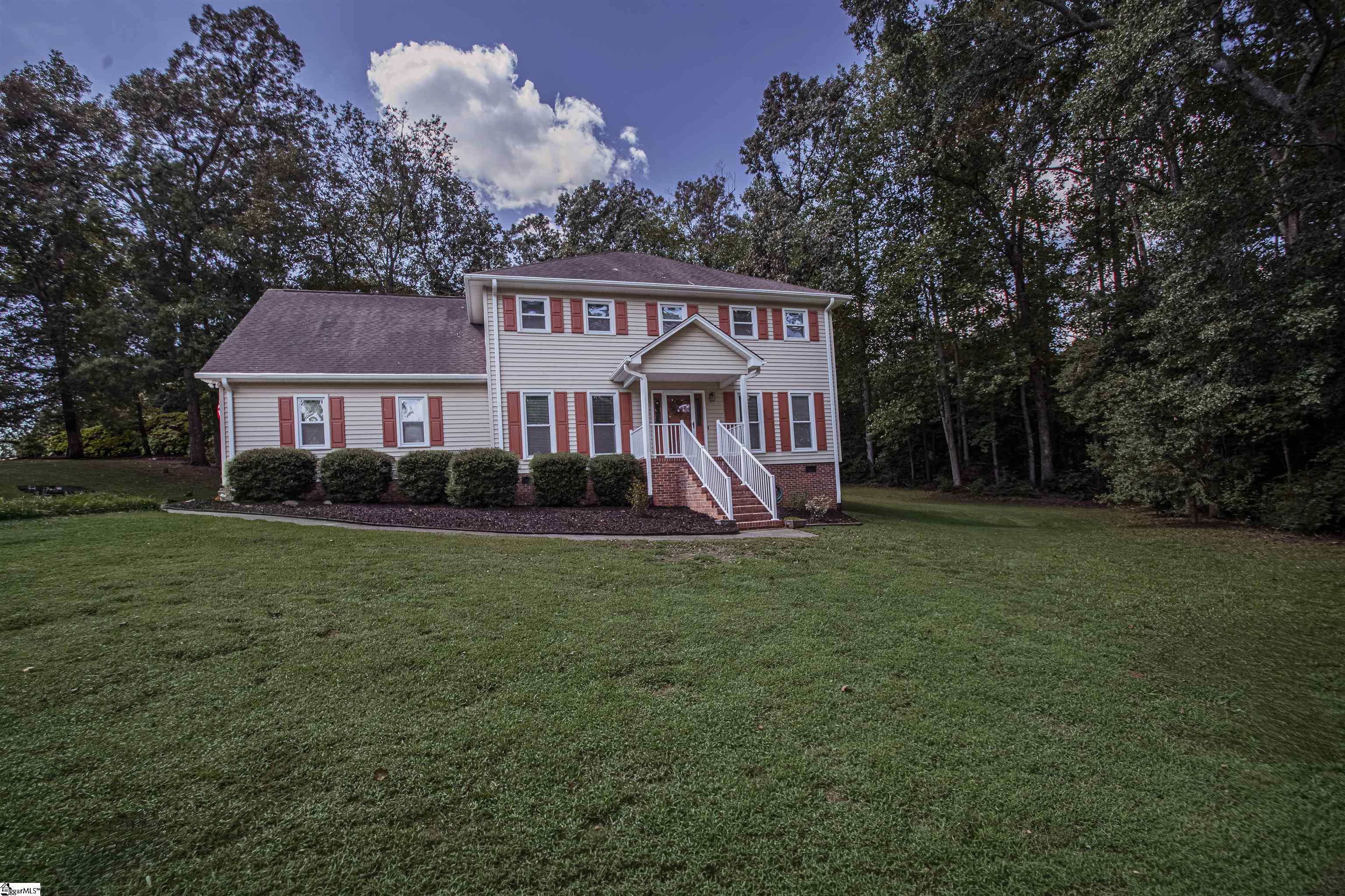 67 Washington Drive Property Photo 3