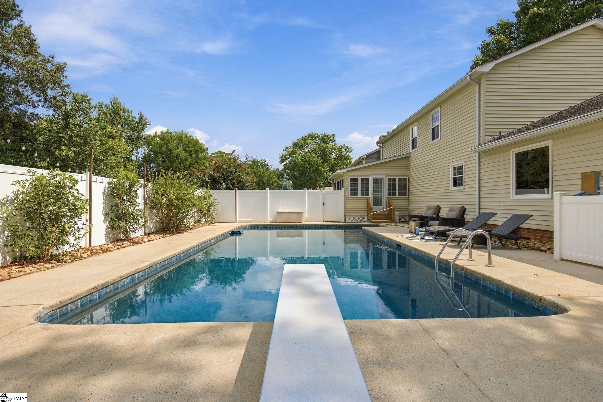 106 Leeward Terrace Property Photo 8