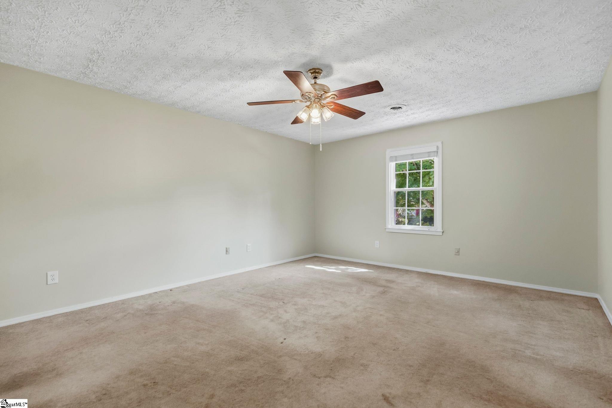 106 Leeward Terrace Property Photo 40