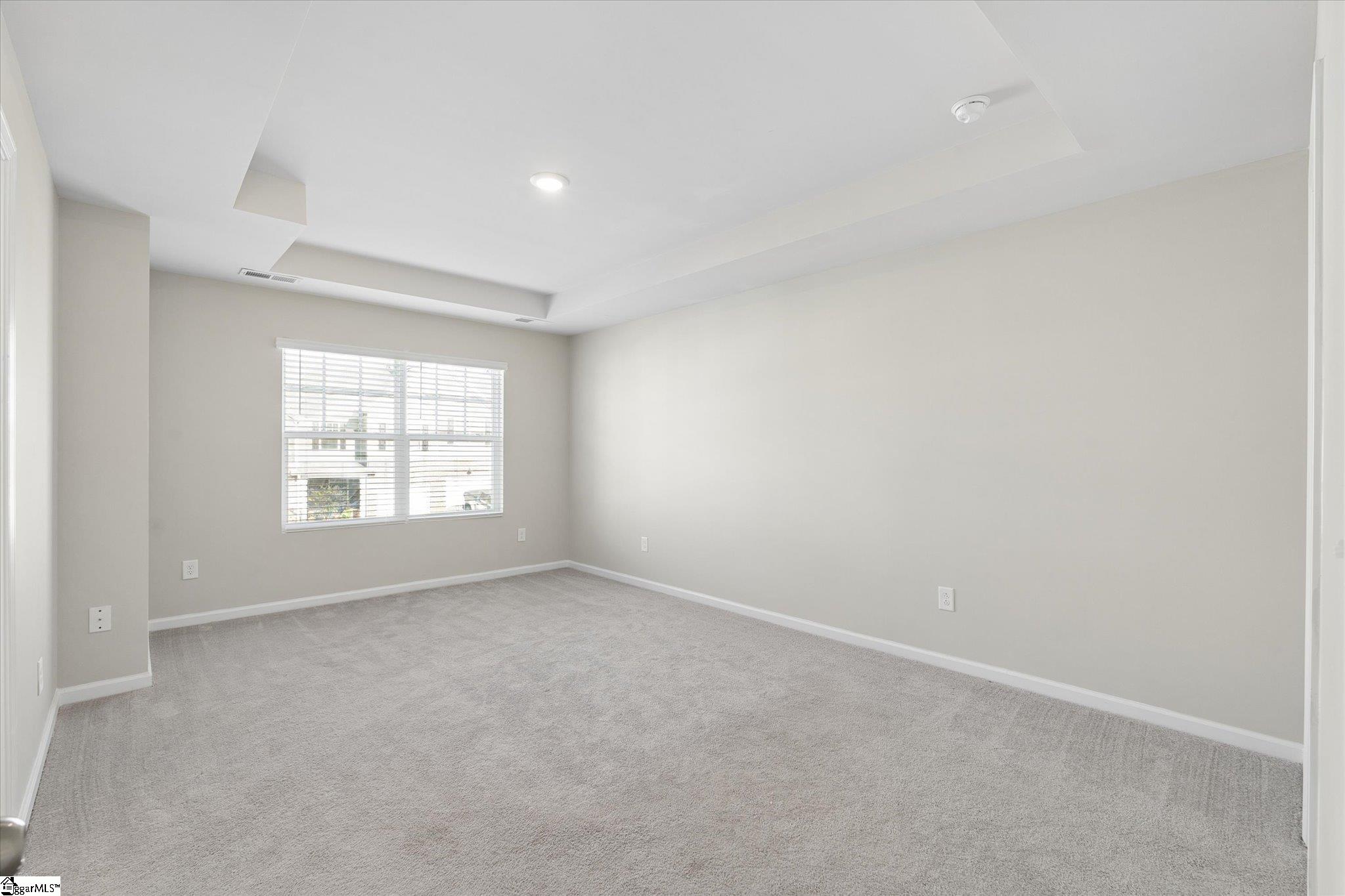 319 E Compass Way Property Photo 16