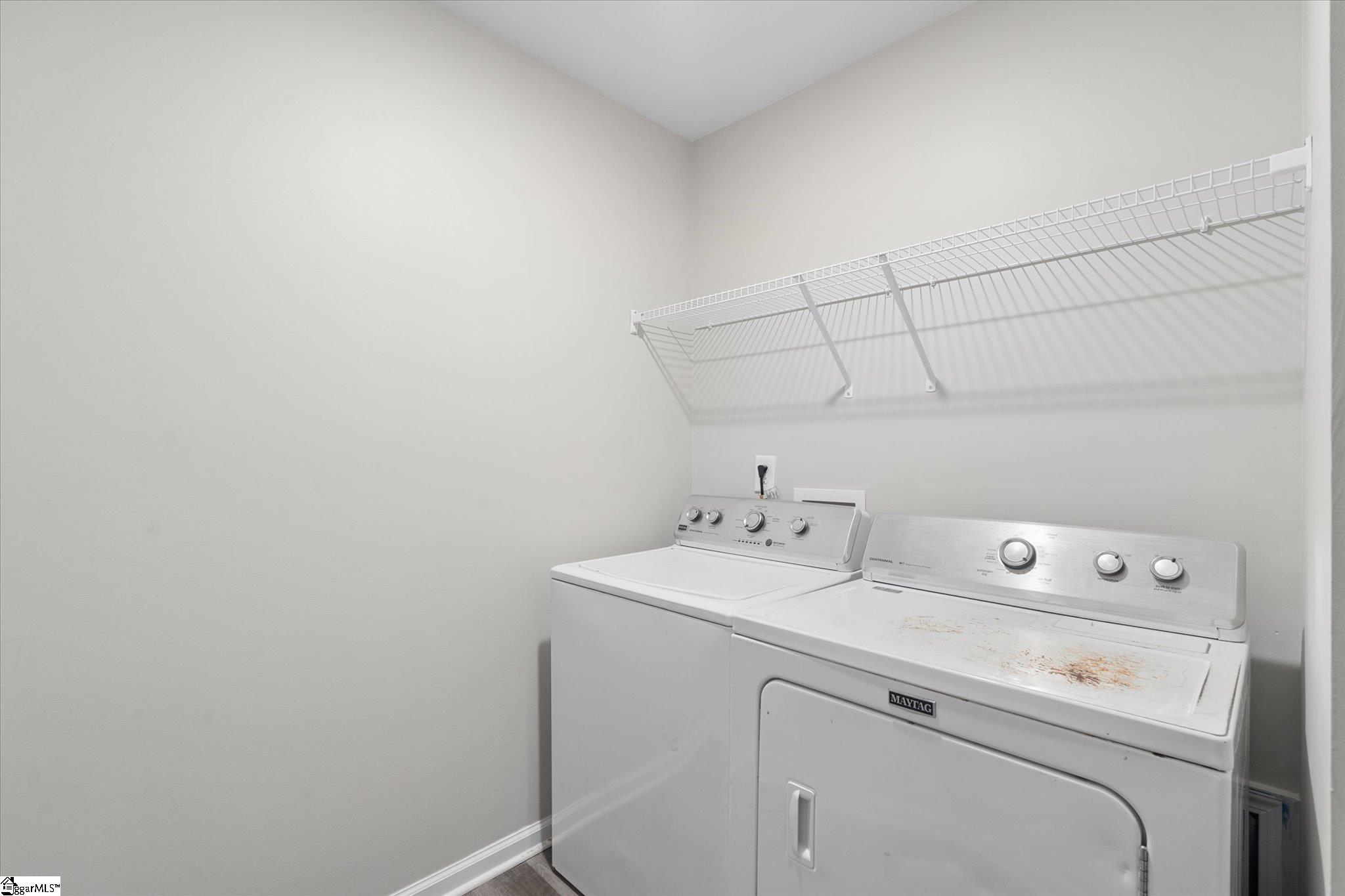 319 E Compass Way Property Photo 23