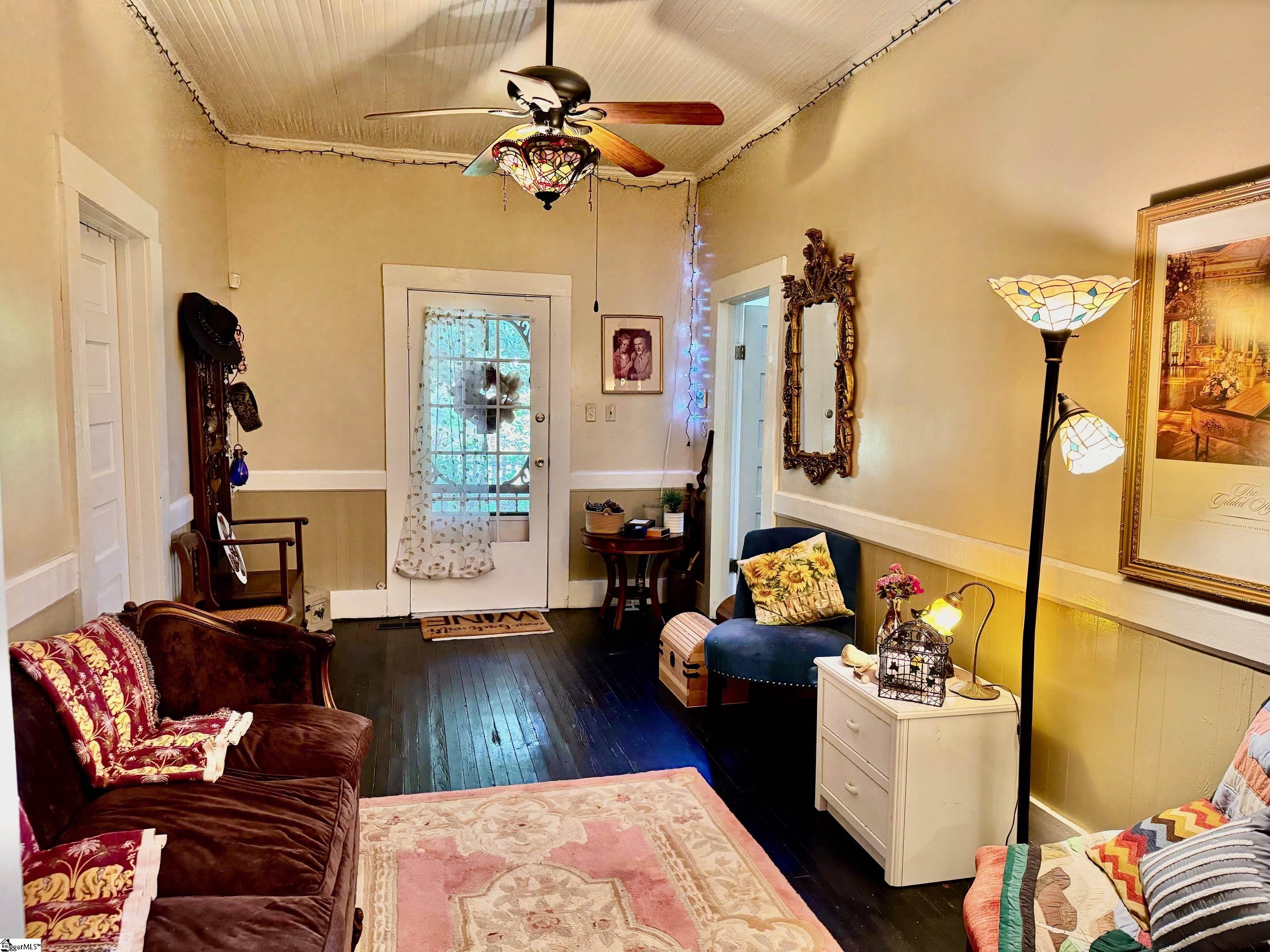 206 E Greenwood Street Property Photo 7