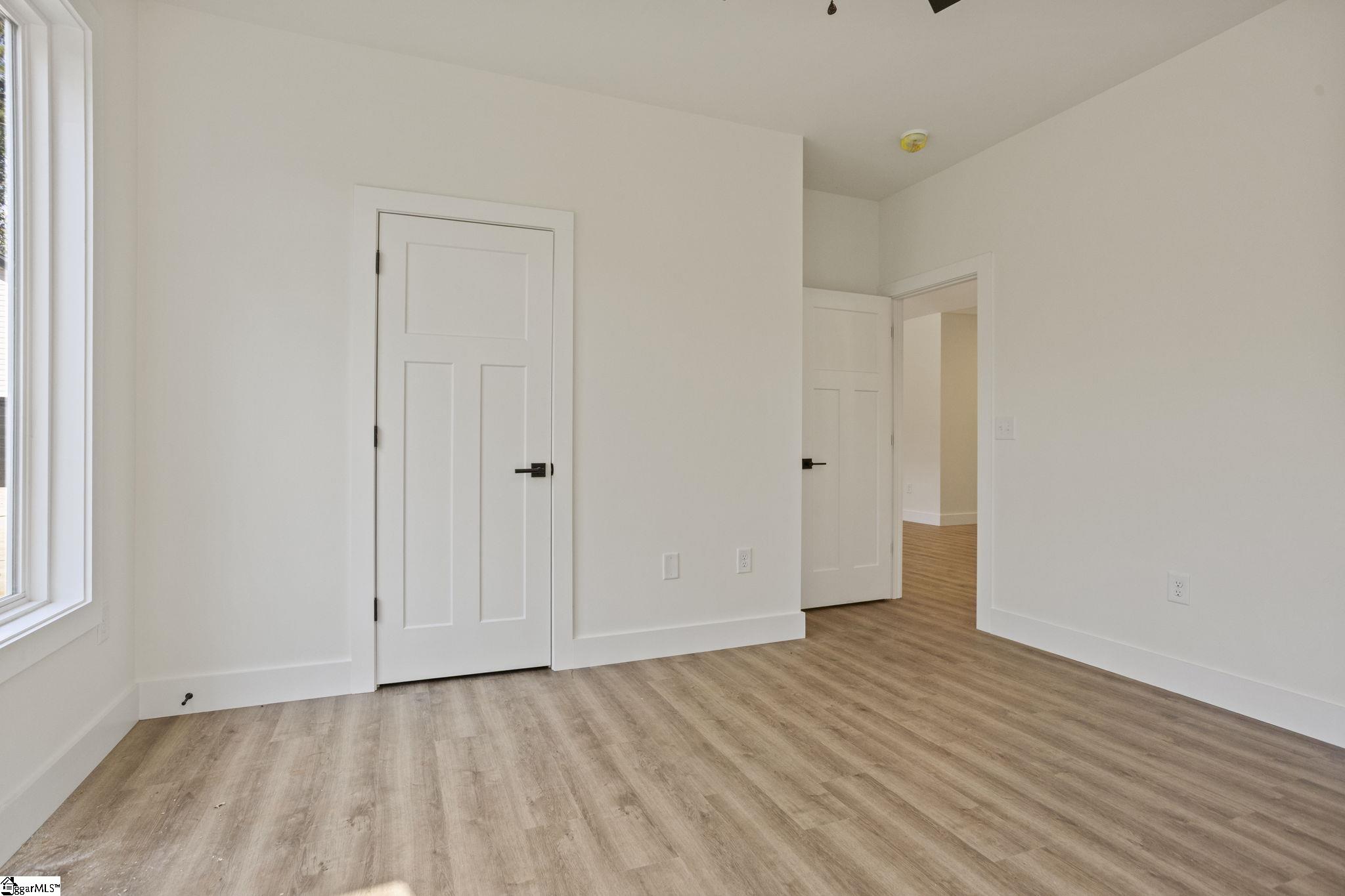171 Easy Street Property Photo 14