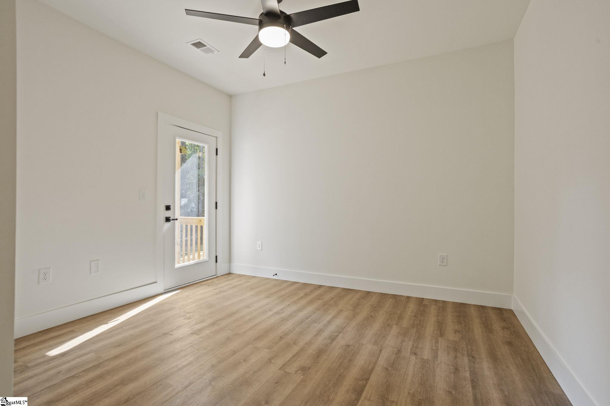 171 Easy Street Property Photo 18