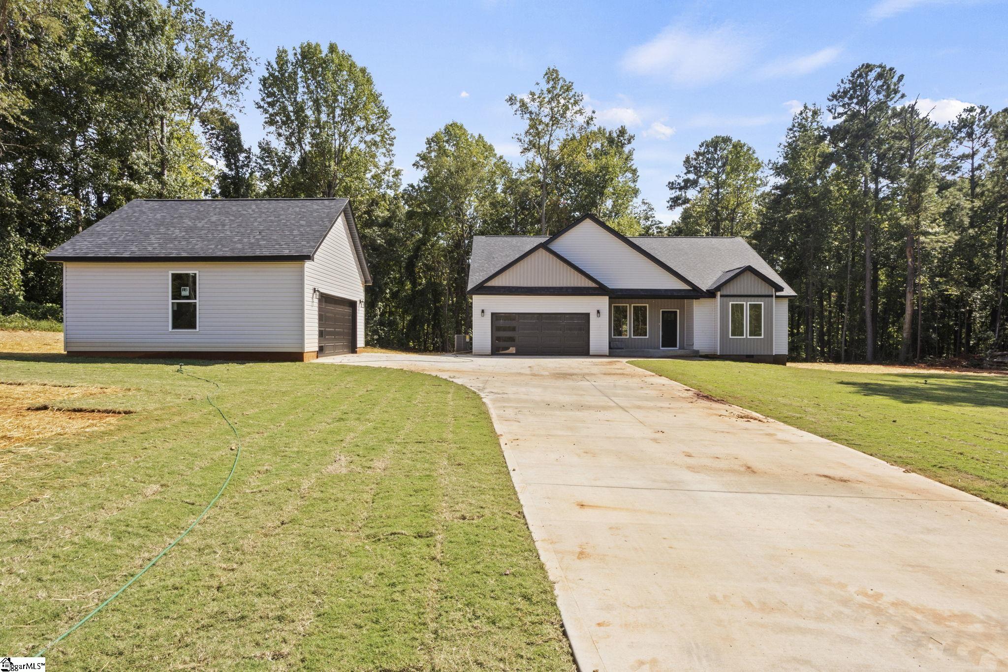 171 Easy Street Property Photo 30