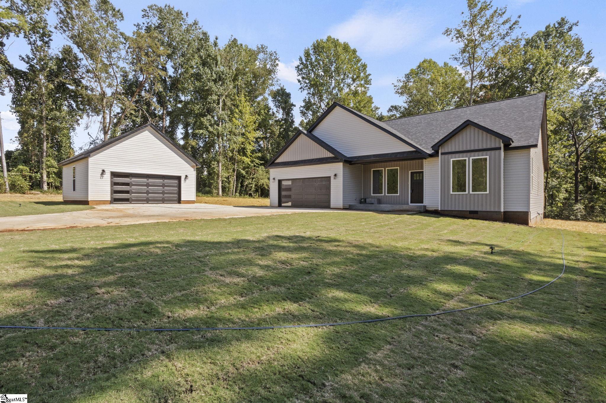 171 Easy Street Property Photo 37