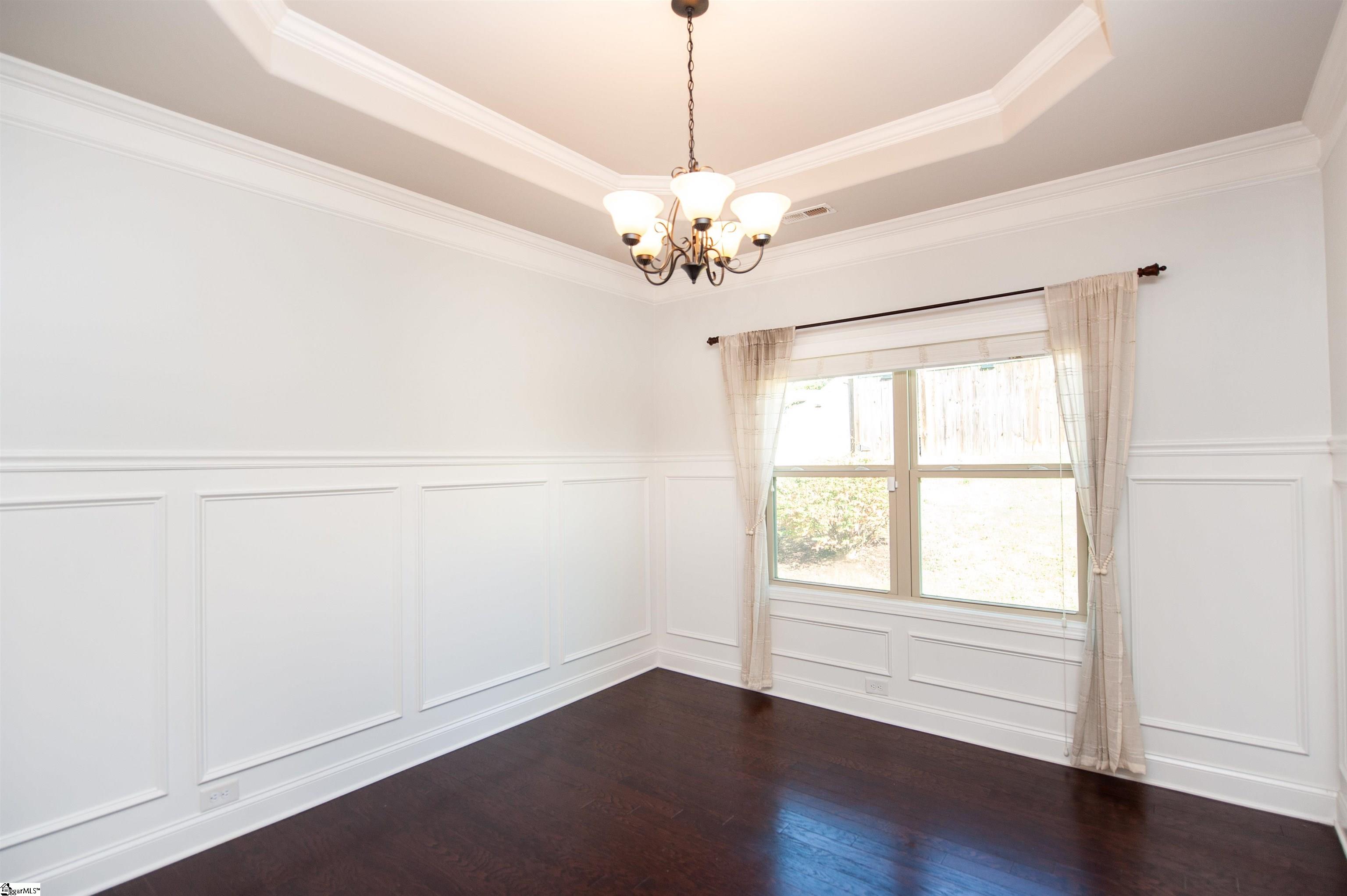454 Wolfbend Road Property Photo 10